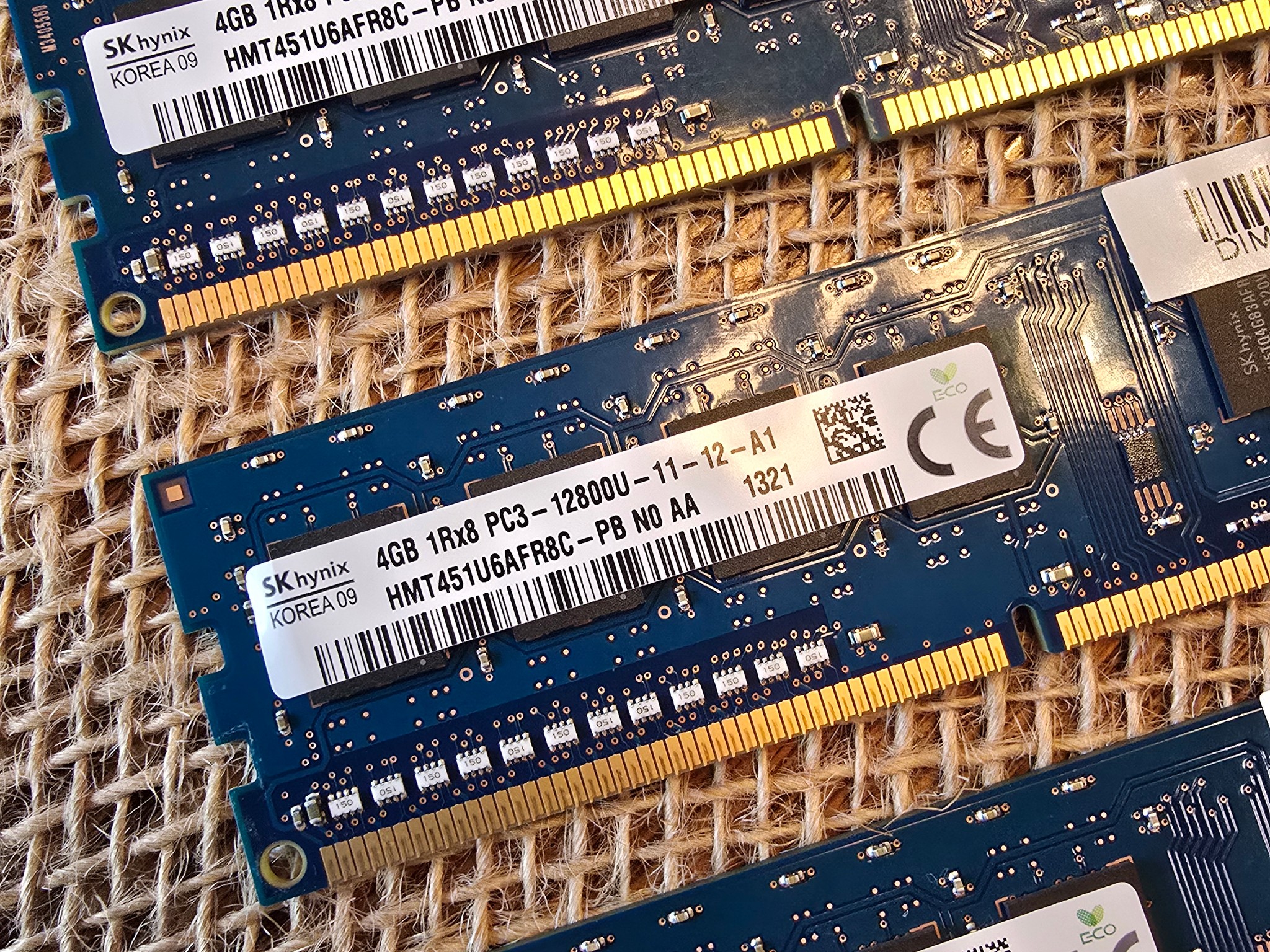 HMT451U6AFR8C-PB - SK Hynix 1x 4GB DDR3-1600 UDIMM PC3-12800U Single Rank x8 Module 1Rx8 RAM PC