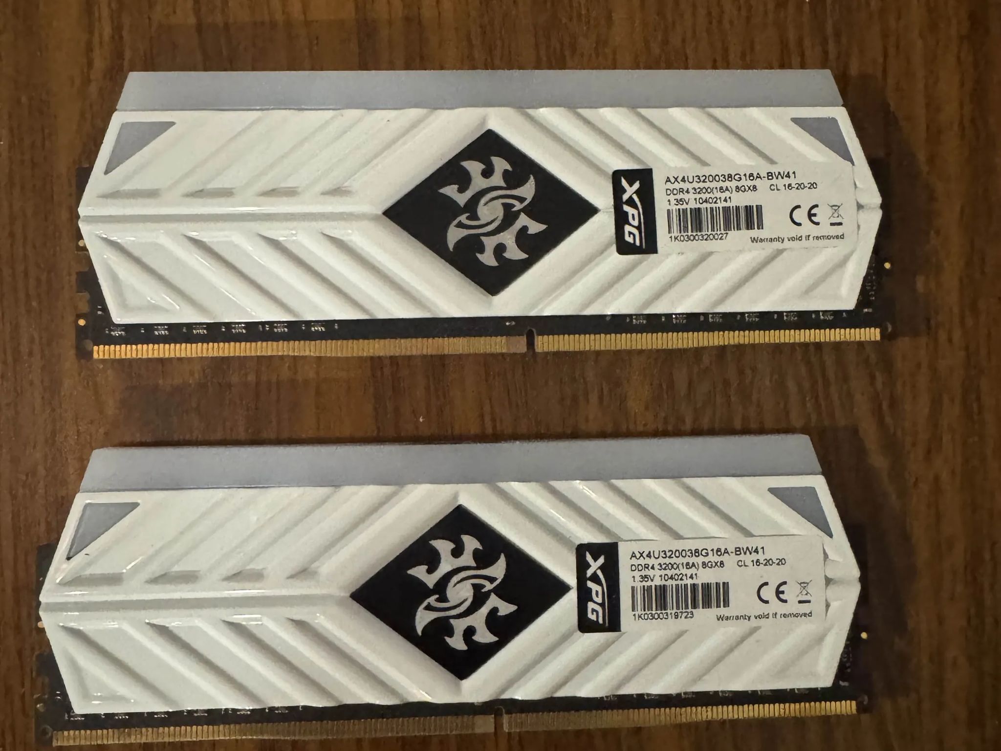 ADATA XPG SPECTRIX D41 16 GB (2 x 8 GB) DDR4-3200 CL16 Memory