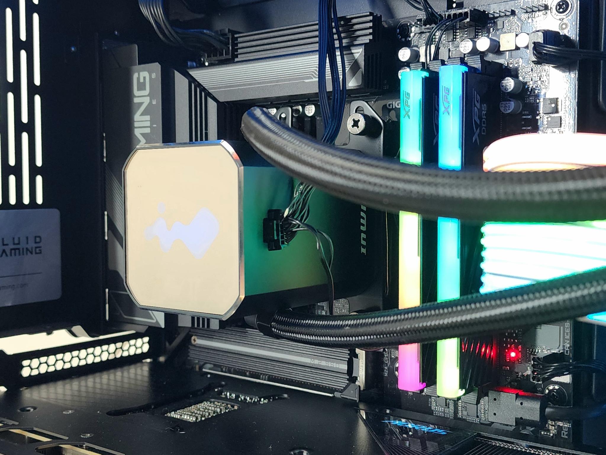 Gaming PC Ryzen 7 9700X 32GB RAM 2TB SSD RTX 5070 Ti 16GB Windows 11 Computer
