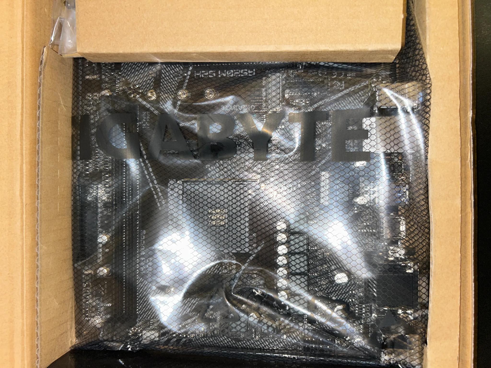 GIGABYTE A520M S2H