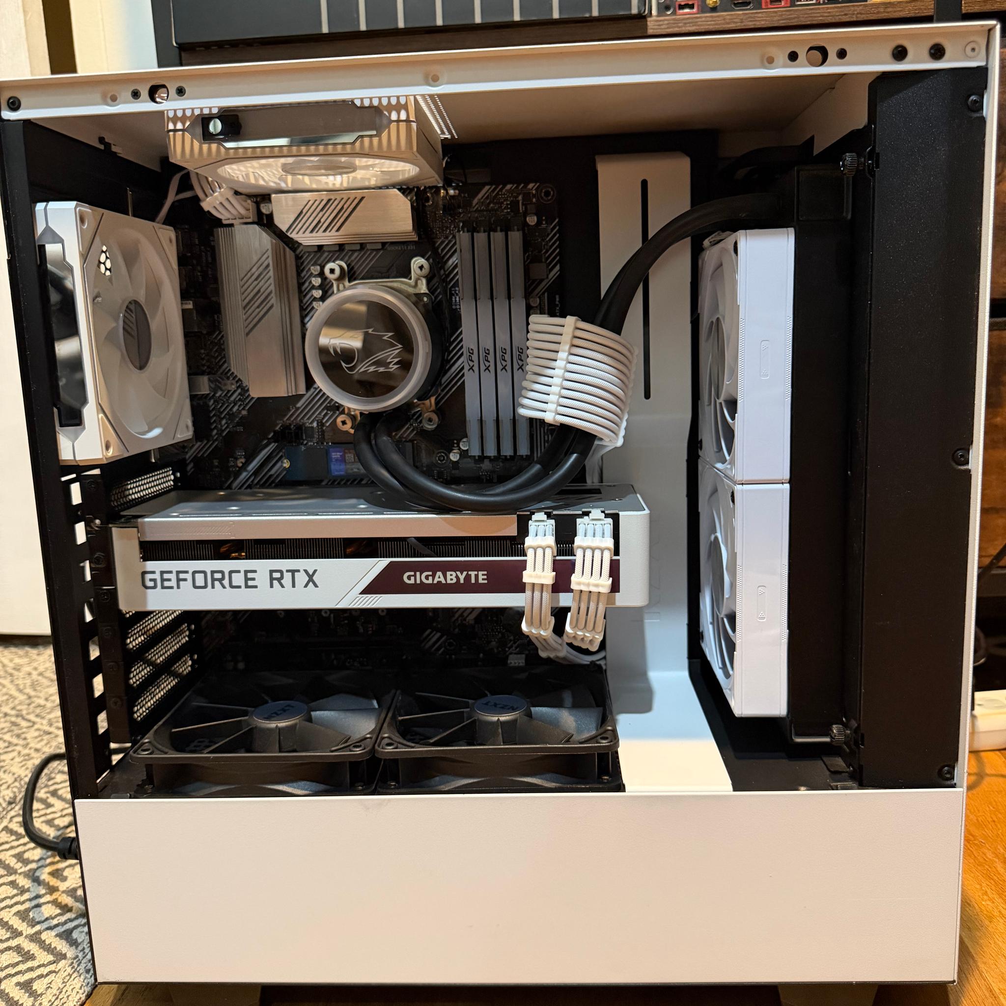 🚀WHITE RTX 3070 GAMING PC  Ryzen 7 5800X • 32GB RAM • 1TB NVMe SSD 🚀