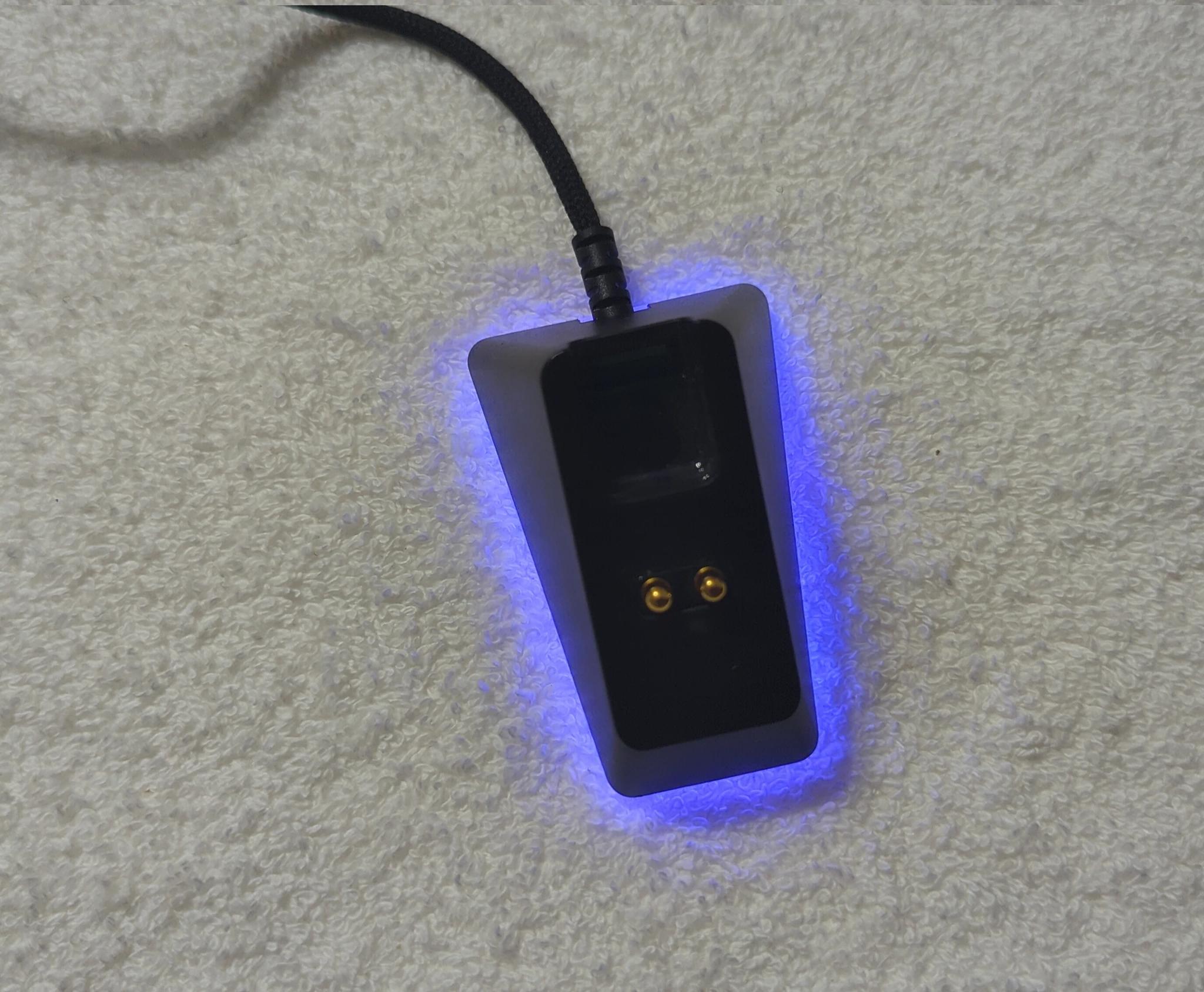 Razer Viper Ultimate wireless with charging stand in excellent condition and barely used!