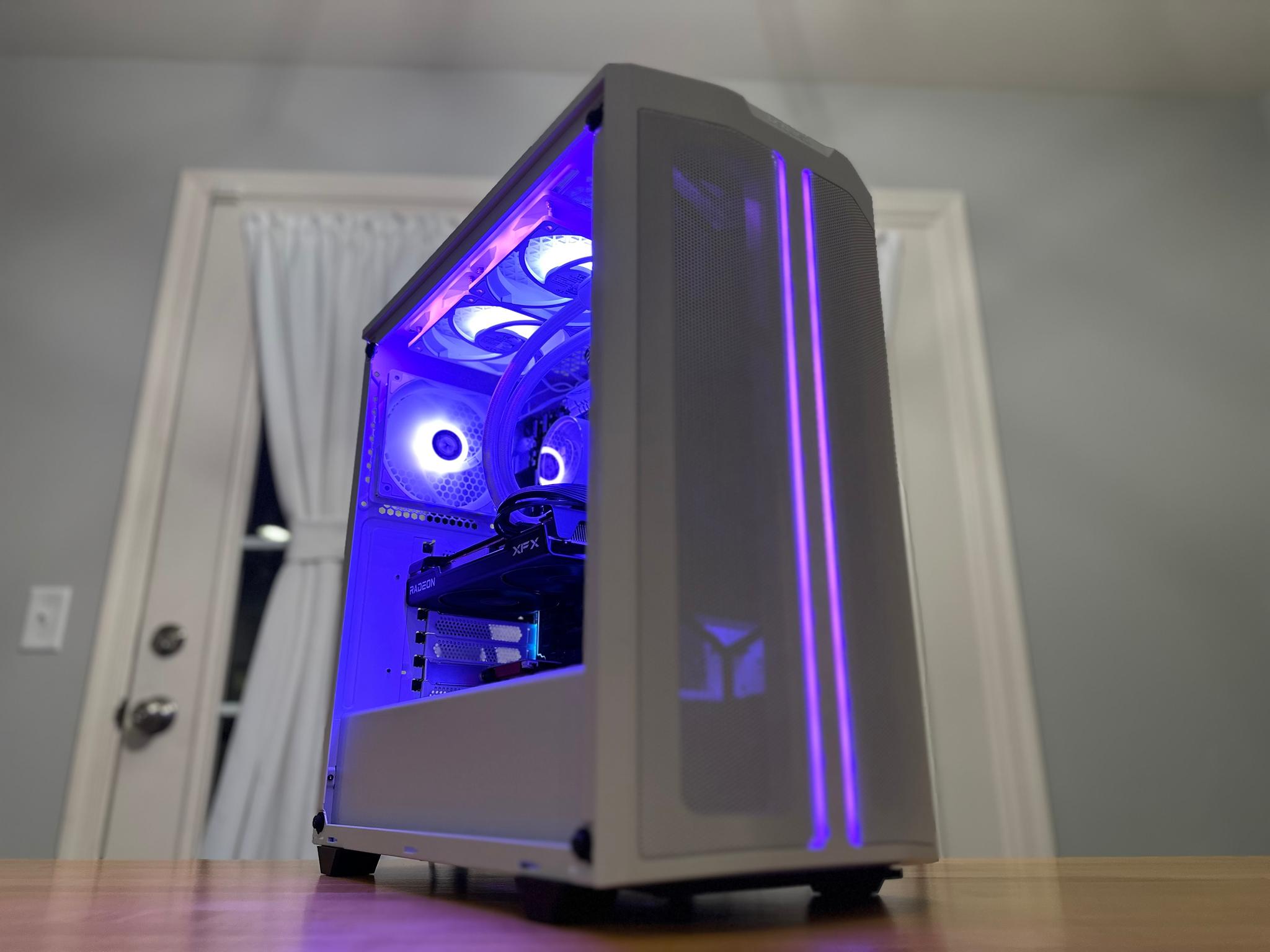 ⚪️🐈|Core i7, RX 6600XT, 32gb Ram, 1tb SSD AIO & WiFi Equipped Gaming PC!