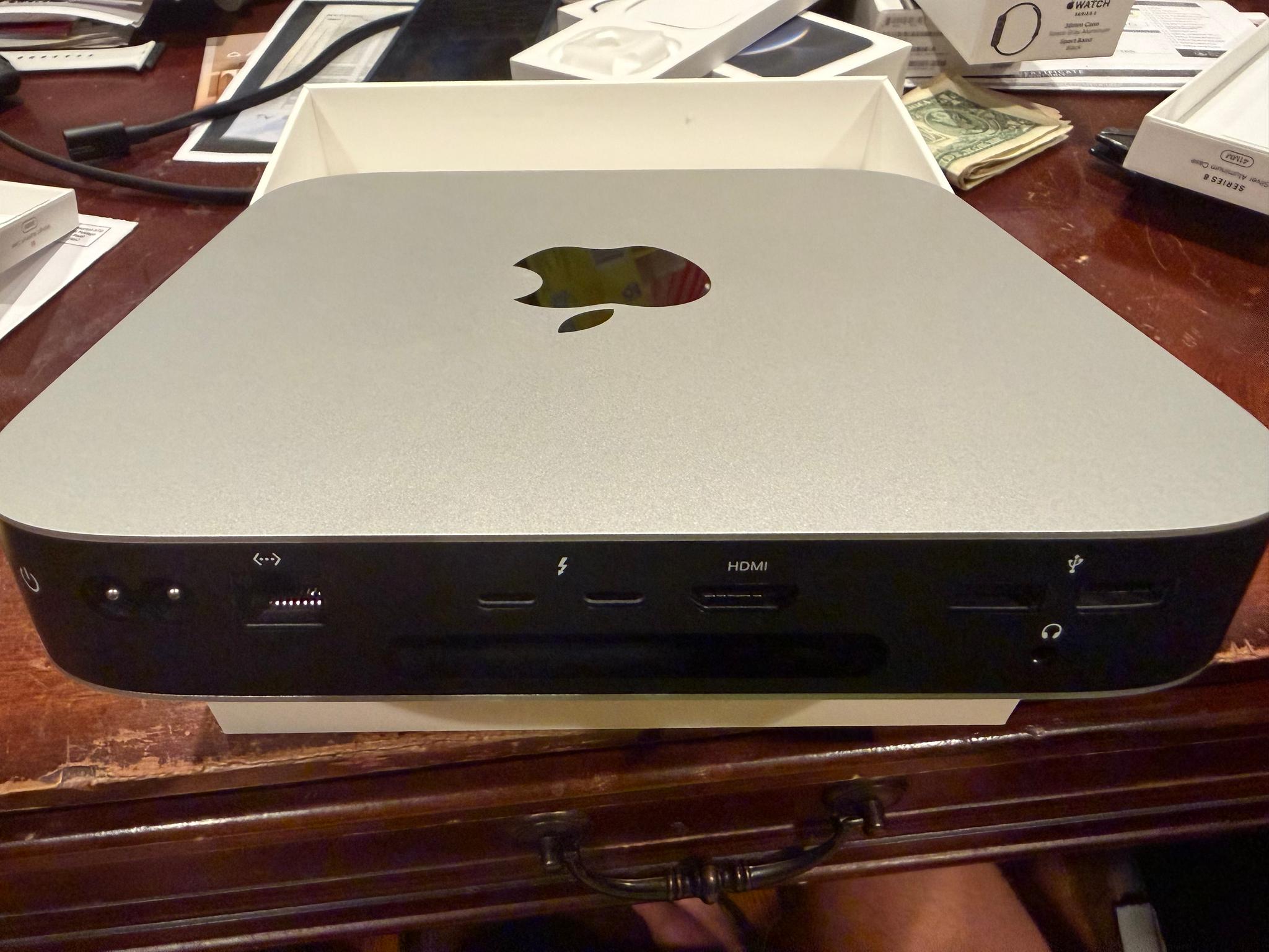 M2 Mac mini - 8GB ram 512gb Storage