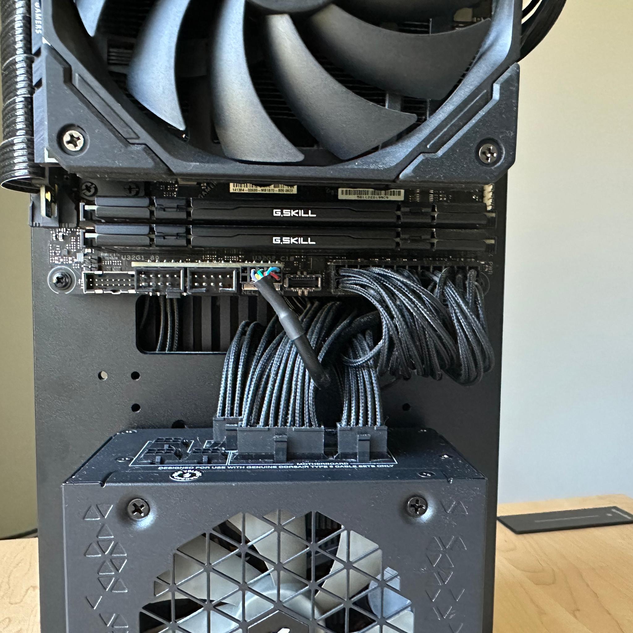 Ryzen 7 7800X3D RX 7900 XT Gaming PC 64GB DDR5 2TB Samsung 990 Pro