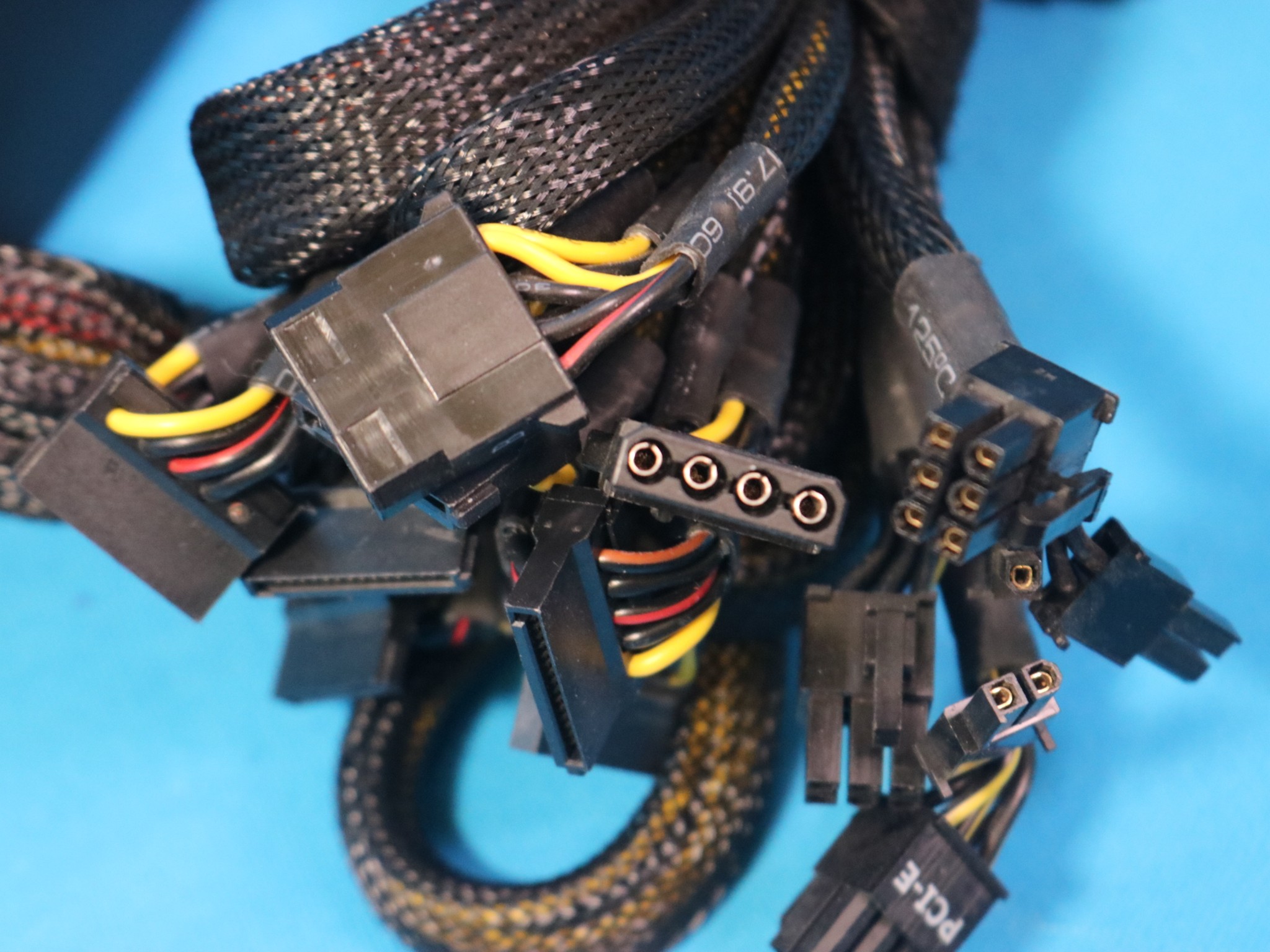 Antec TruePower Classic 750W Continuous Power 80 PLUS Gold 24-Pin ATX Desktop PSU TP-750C