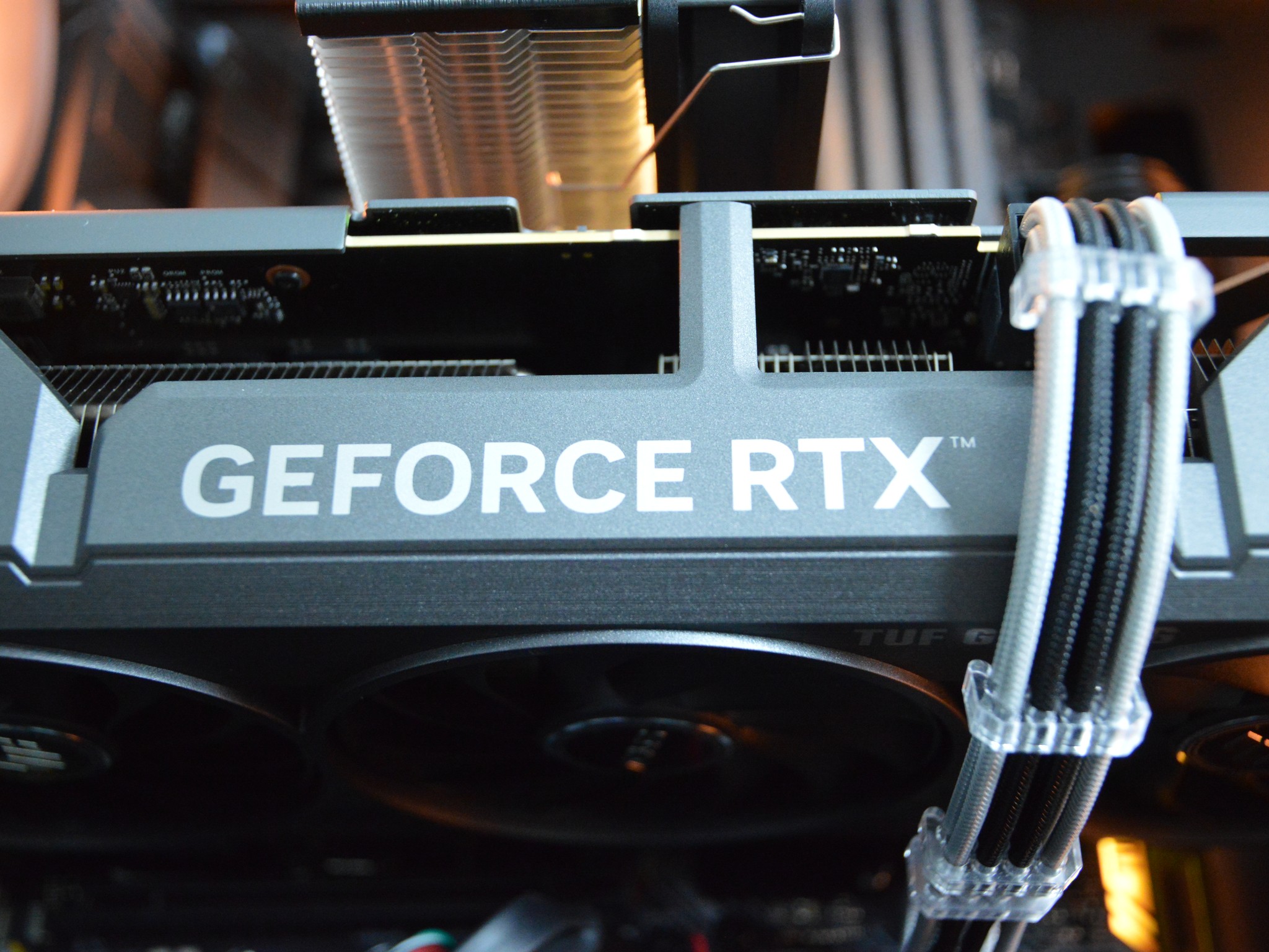 🌋🌋 | RTX 5060 8GB| RYZEN 7 3700X | 16 GB DDR4 RAM | 1TB NVME SSD | Volcanic Rock |