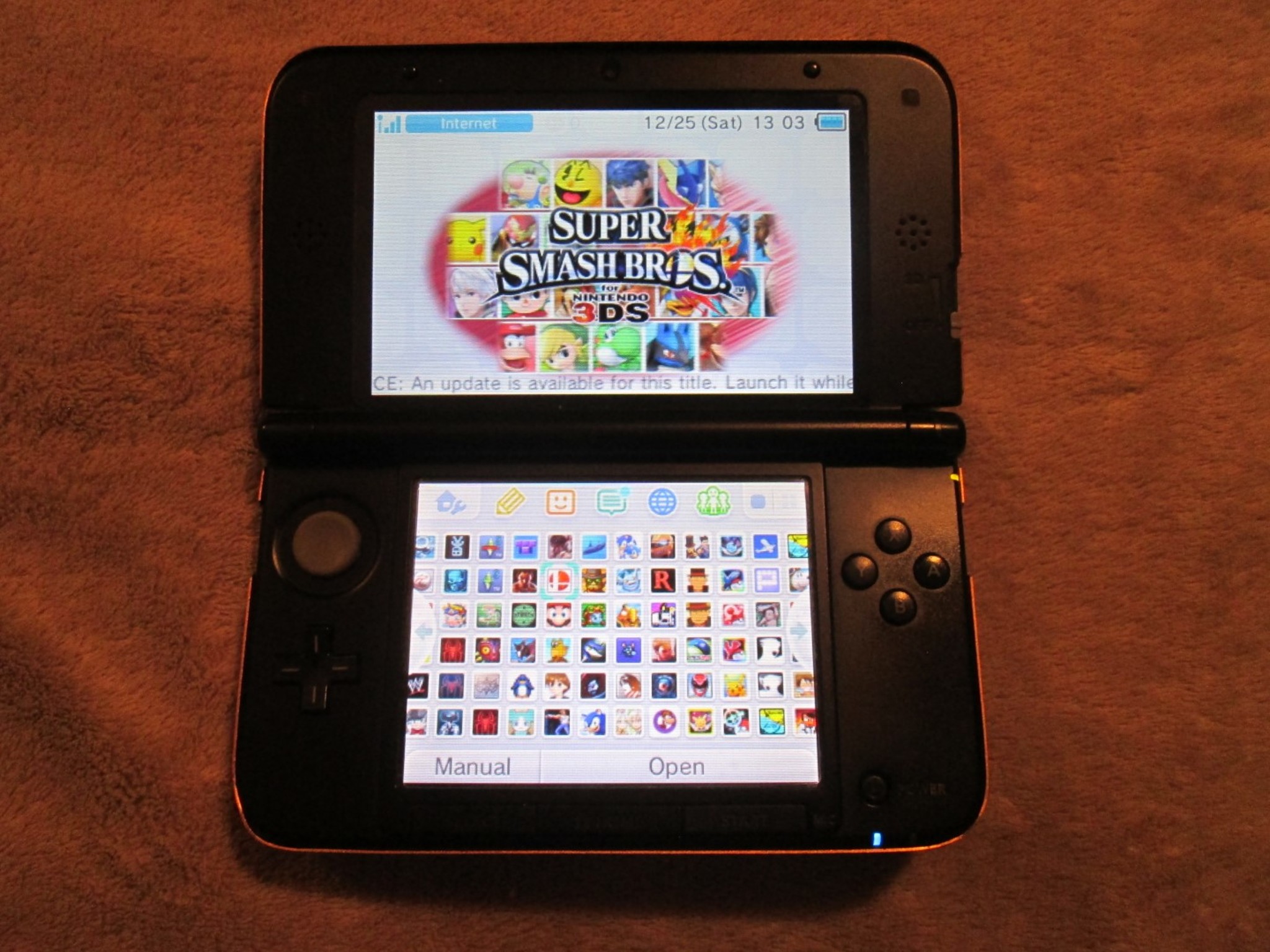 Nintendo 3ds XL Gold Metal Case With Accessories And Games