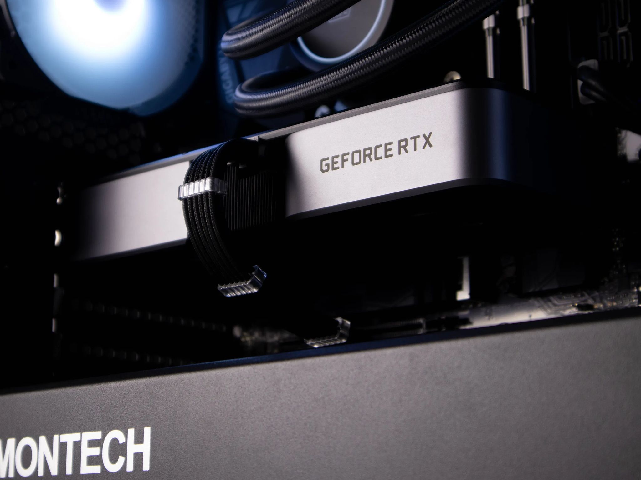 Black Magic (RTX 3070 FE | Intel i5-10600 | 16gb RAM)