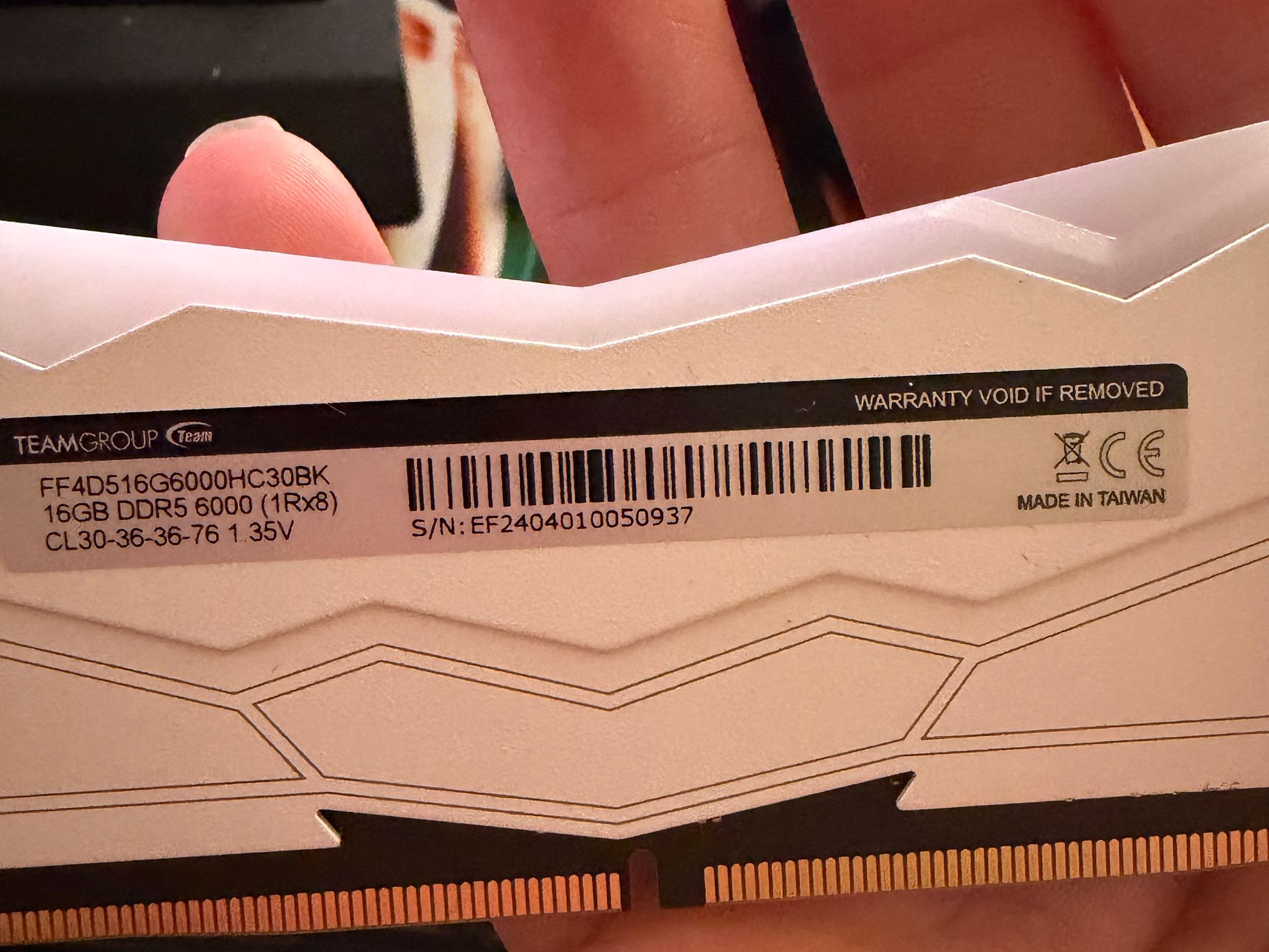T-Force Delta RGB DDR5 32GB (2x16GB) 6000MHz CL30 – White – LIKE NEW