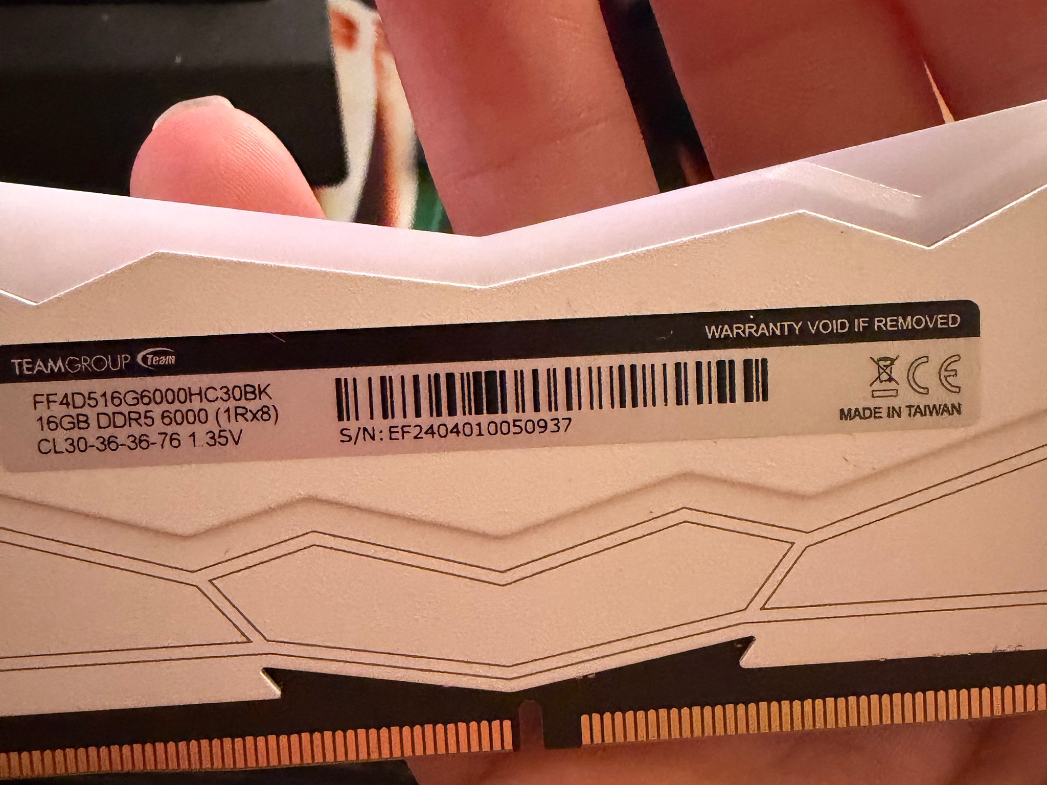 T-Force Delta RGB DDR5 32GB (2x16GB) 6000MHz CL30 – White – LIKE NEW