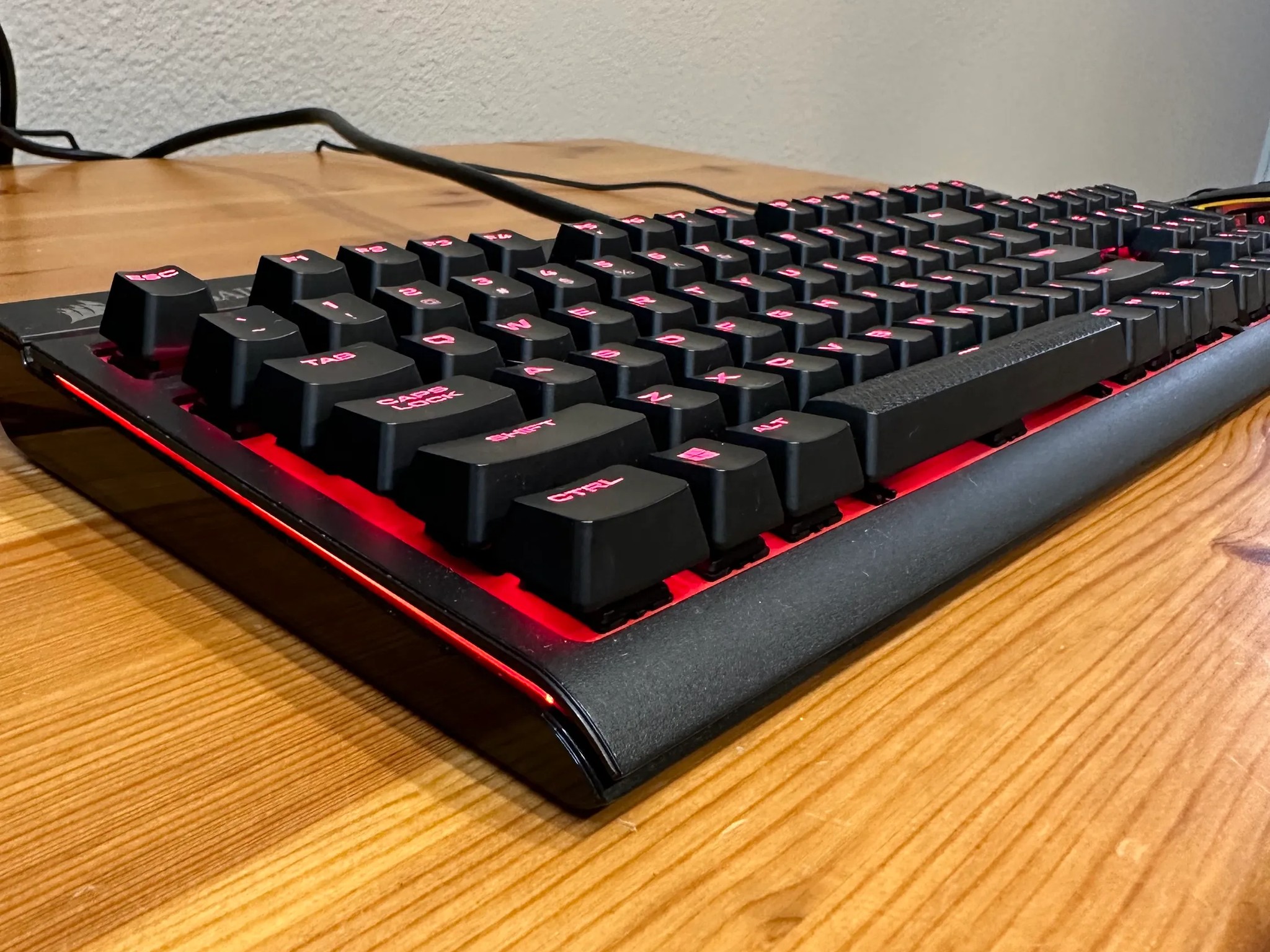 1080P Gaming PC | RTX 3060 ti | AMD Ryzen 7 5700G | 32GB 3600 MHZ RAM | 1TB M.2 | Keyboard | Wifi