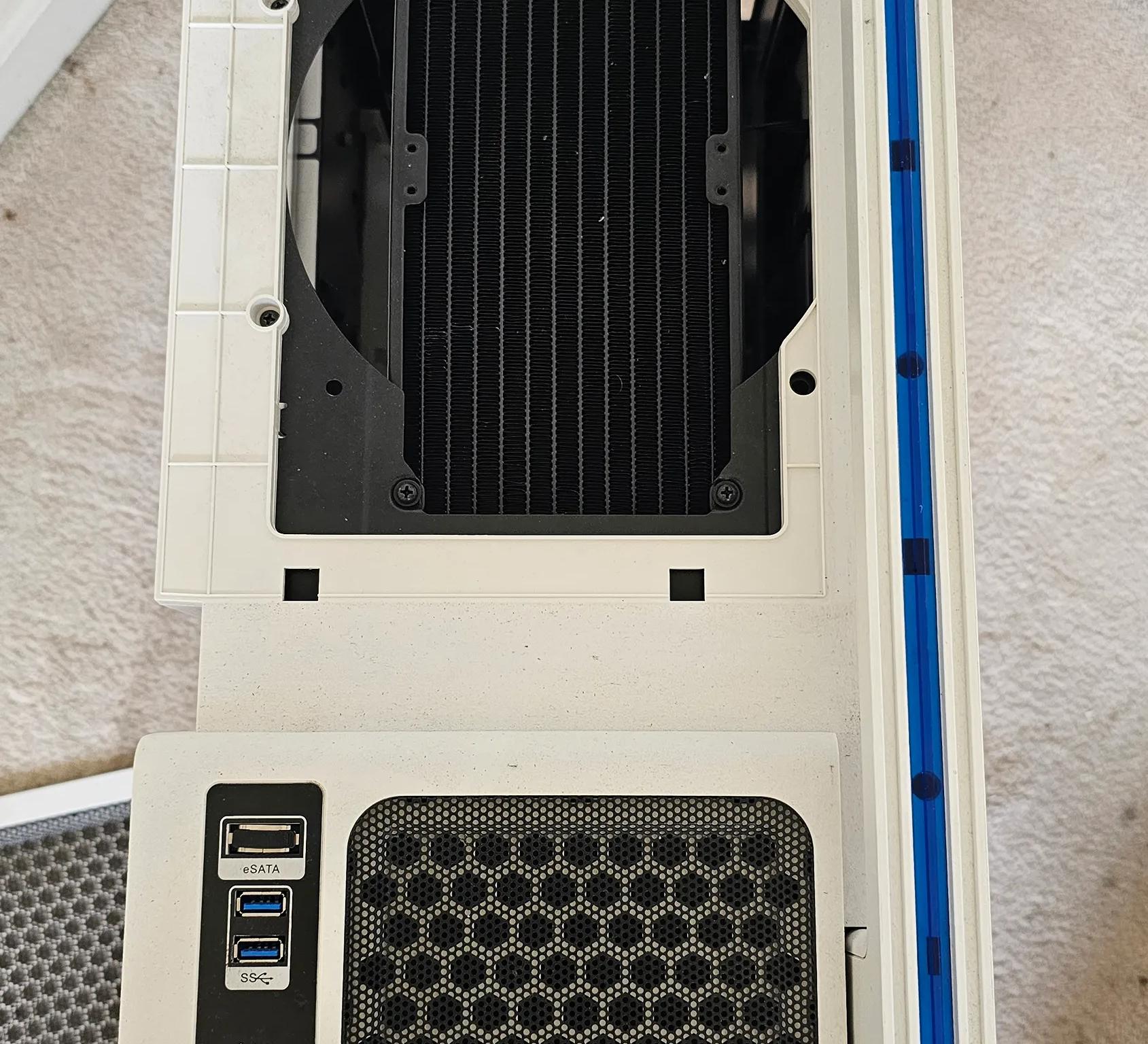 Thermaltake Level 10 GT Snow Edition