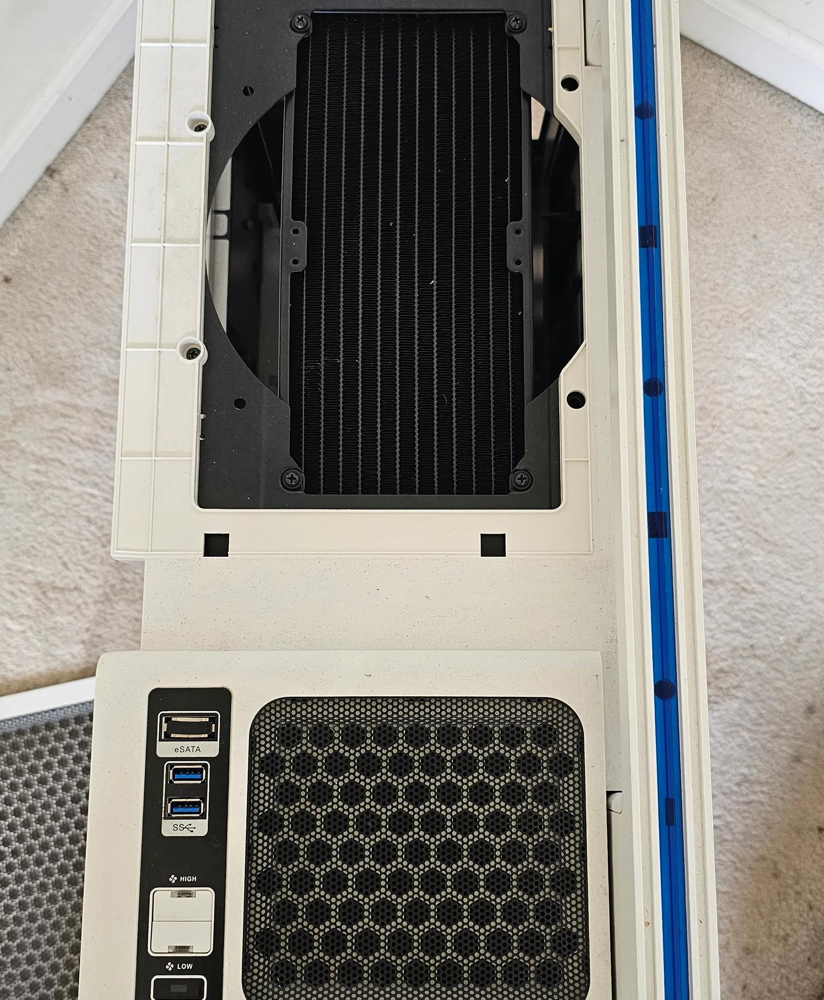 Thermaltake Level 10 GT Snow Edition