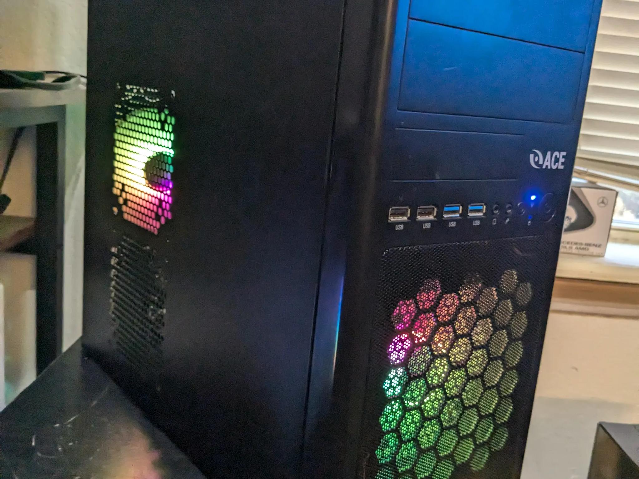 120 FPS Fortnite | 180 Day Warranty | e3-1231v3, 16GB RAM, RX 470 4GB, 400GB SSD, Win10, Wifi, RGB