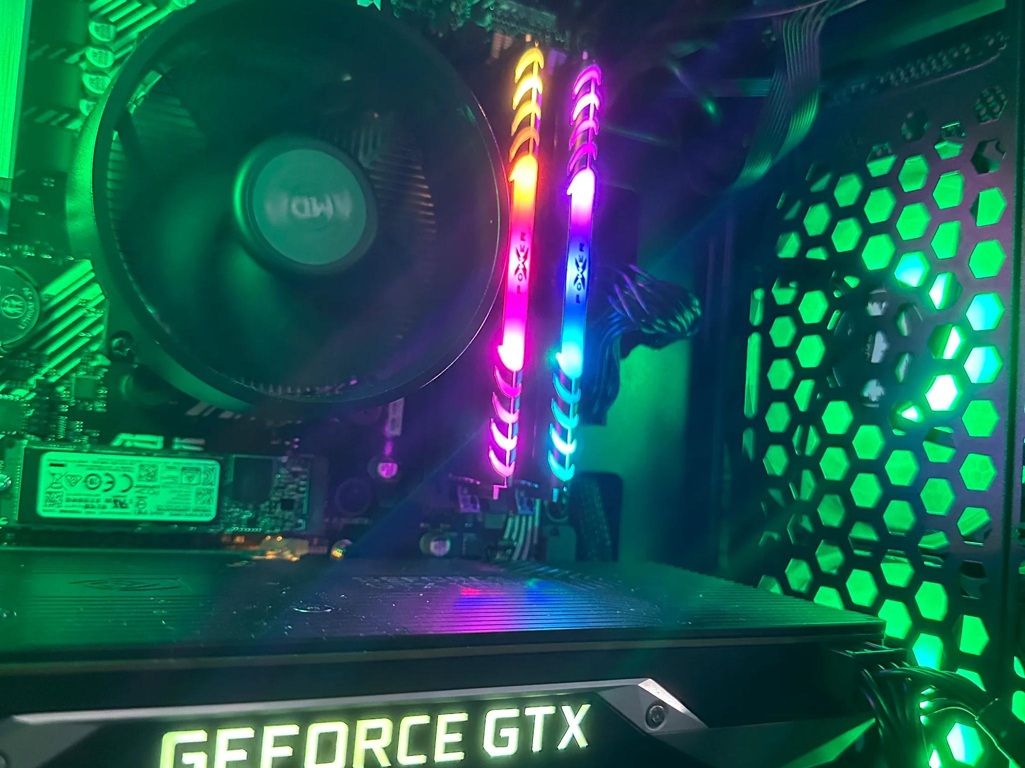 GTX 1070 8gb + Ryzen 2600 Custom Gaming PC. Easy to upgrade!!