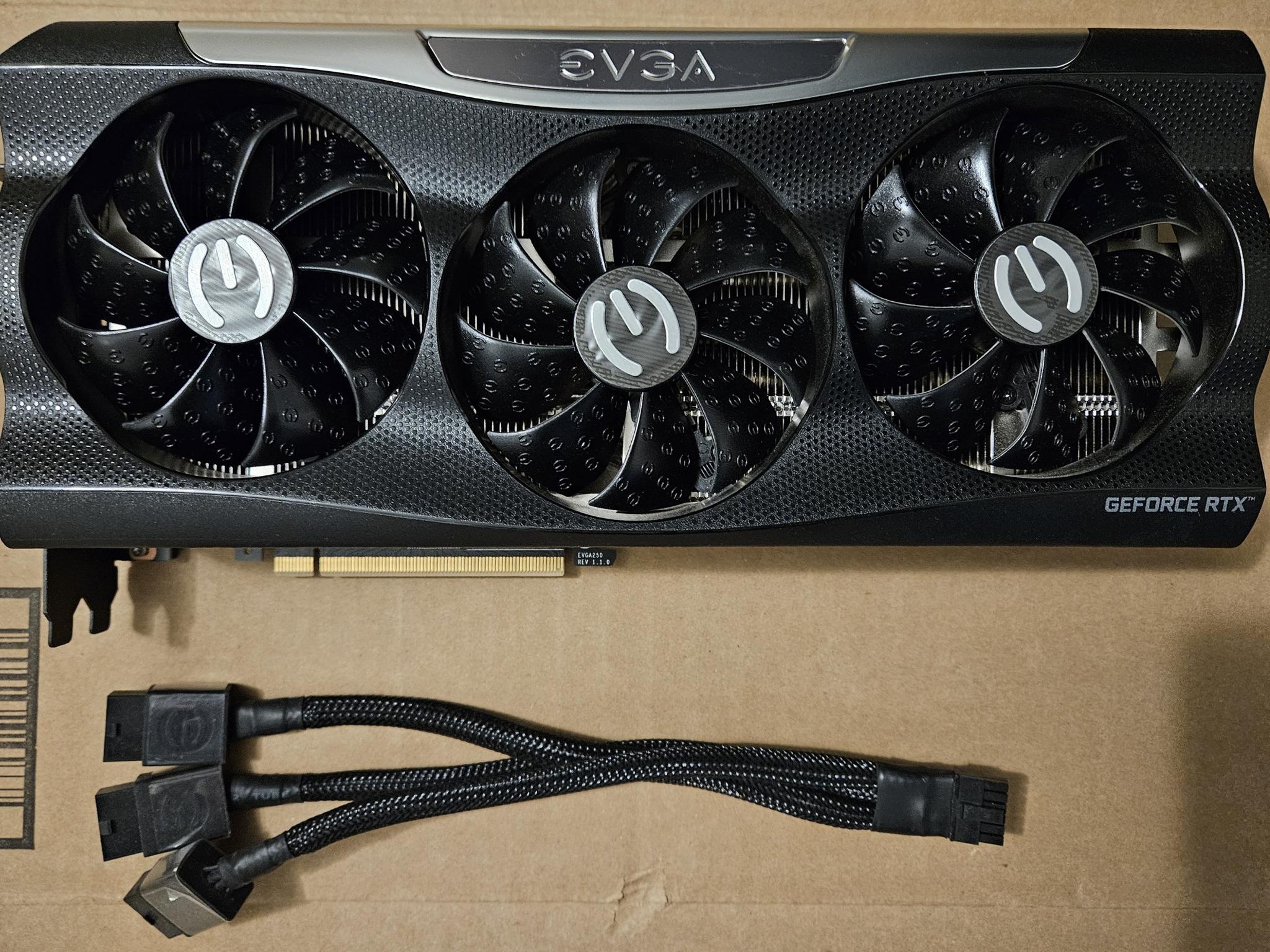 EVGA GeForce RTX 3090 Ti FTW3 ULTRA GAMING - USED - In good condtion