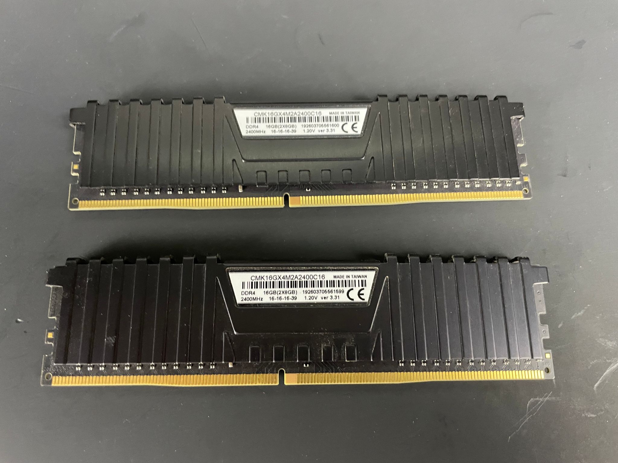 Corsair Vengeance 16GB CL16 DDR4 2x8GB 2400MHZ RAM Kit | Free Shipping