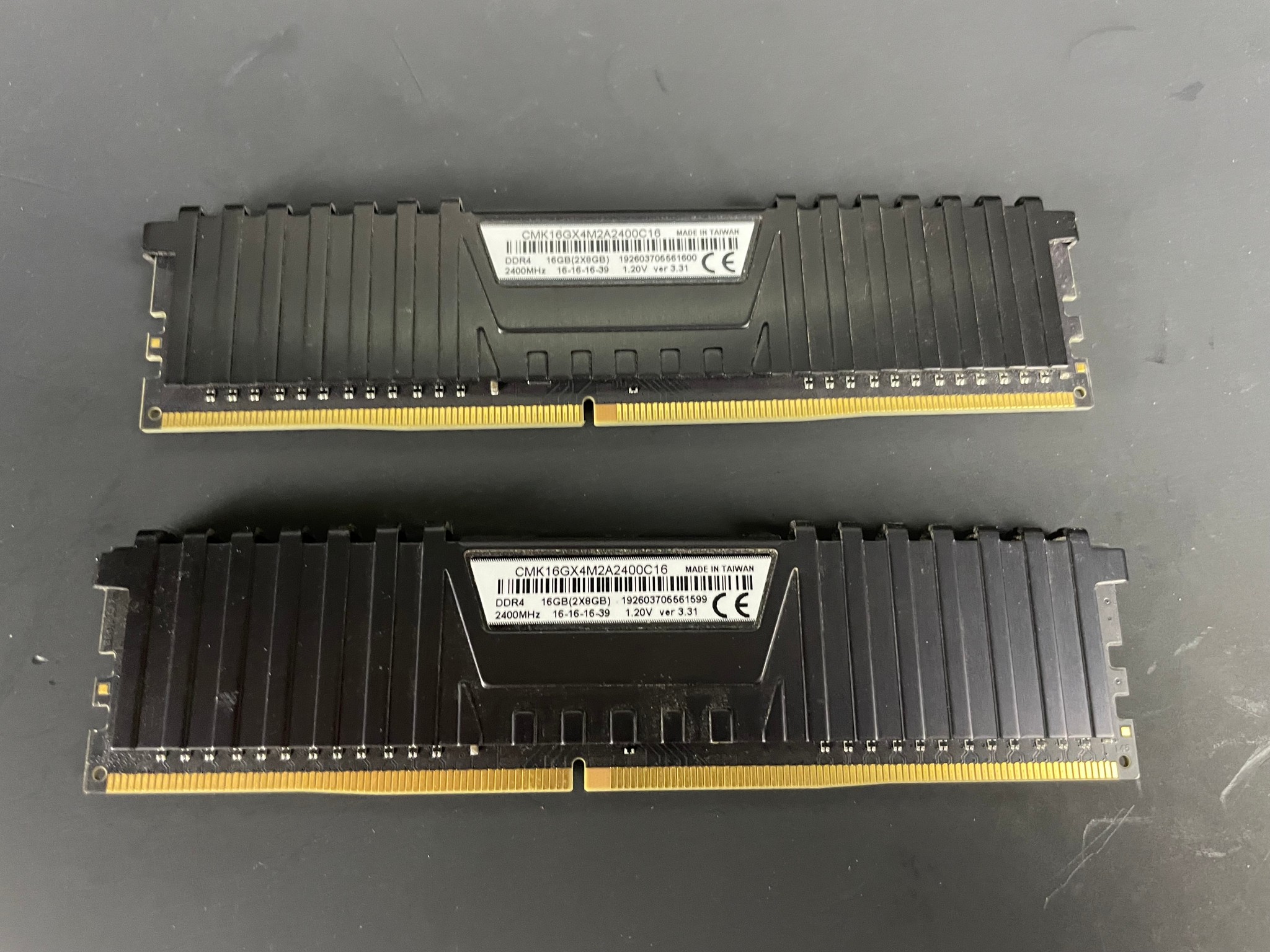 Corsair Vengeance 16GB CL16 DDR4 2x8GB 2400MHZ RAM Kit | Free Shipping