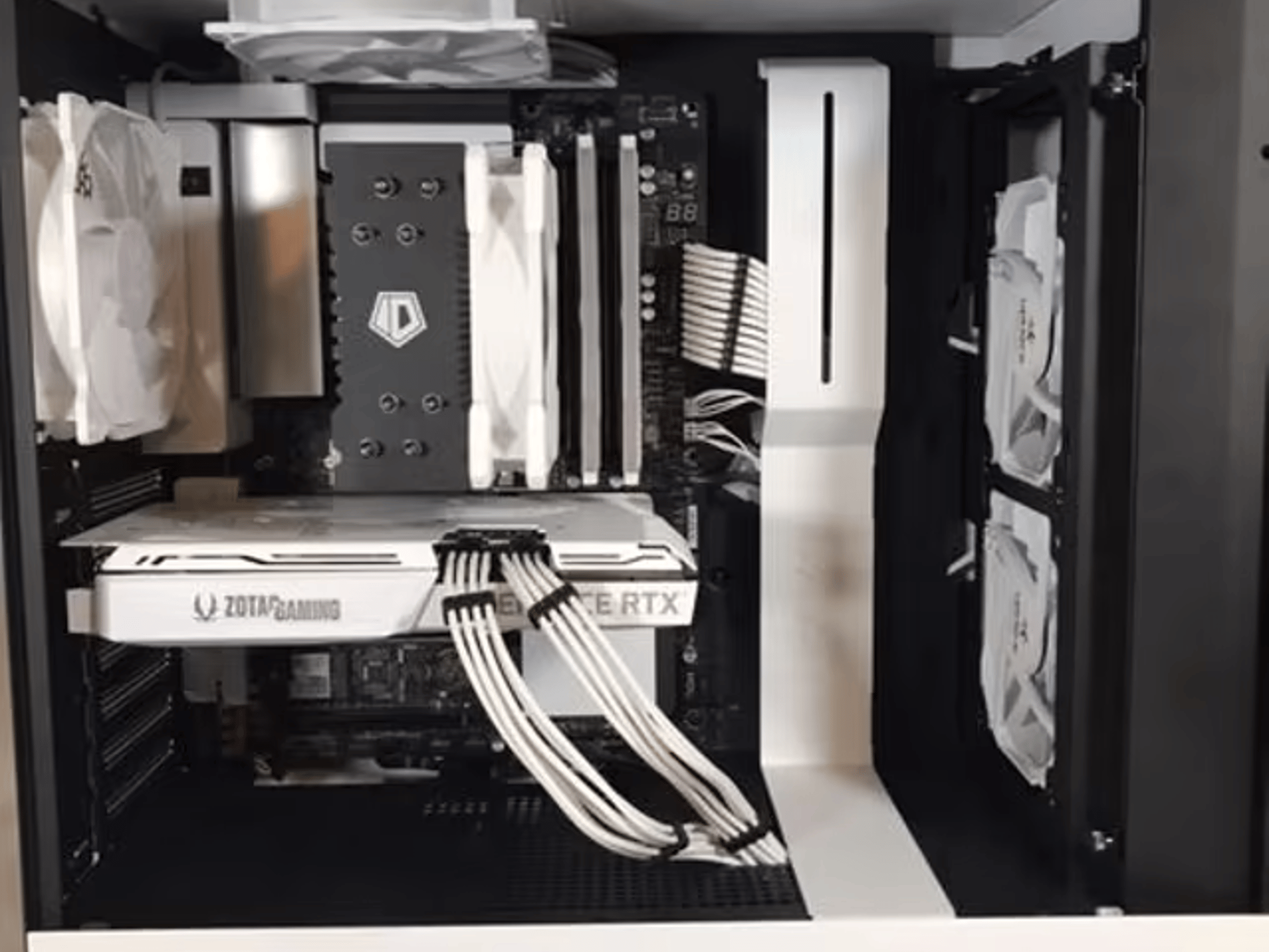 SNOW WHITE! NEW CUSTOM PC - RYZEN 7 - WHITE RTX 3060 Ti!