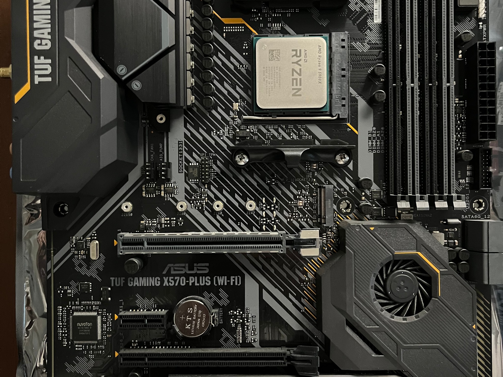 Ryzen 9 5900X CPU + ASUS TUF Gaming X570-Plus WiFi Motherboard + 64GB Corsair Vengeance DDR4 Bundle
