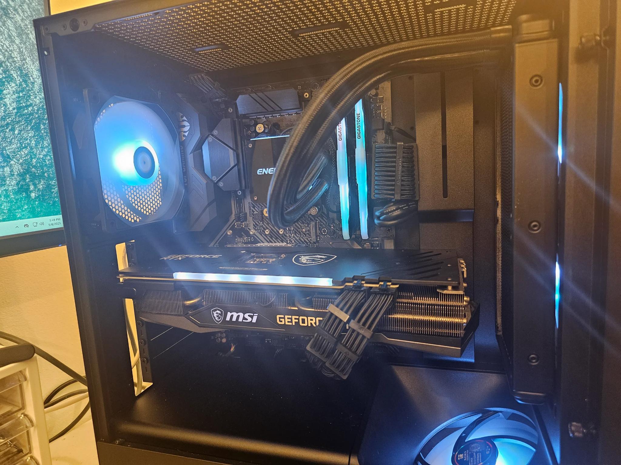 Gaming PC Ryzen 5 5600x RTX 3060 Ti