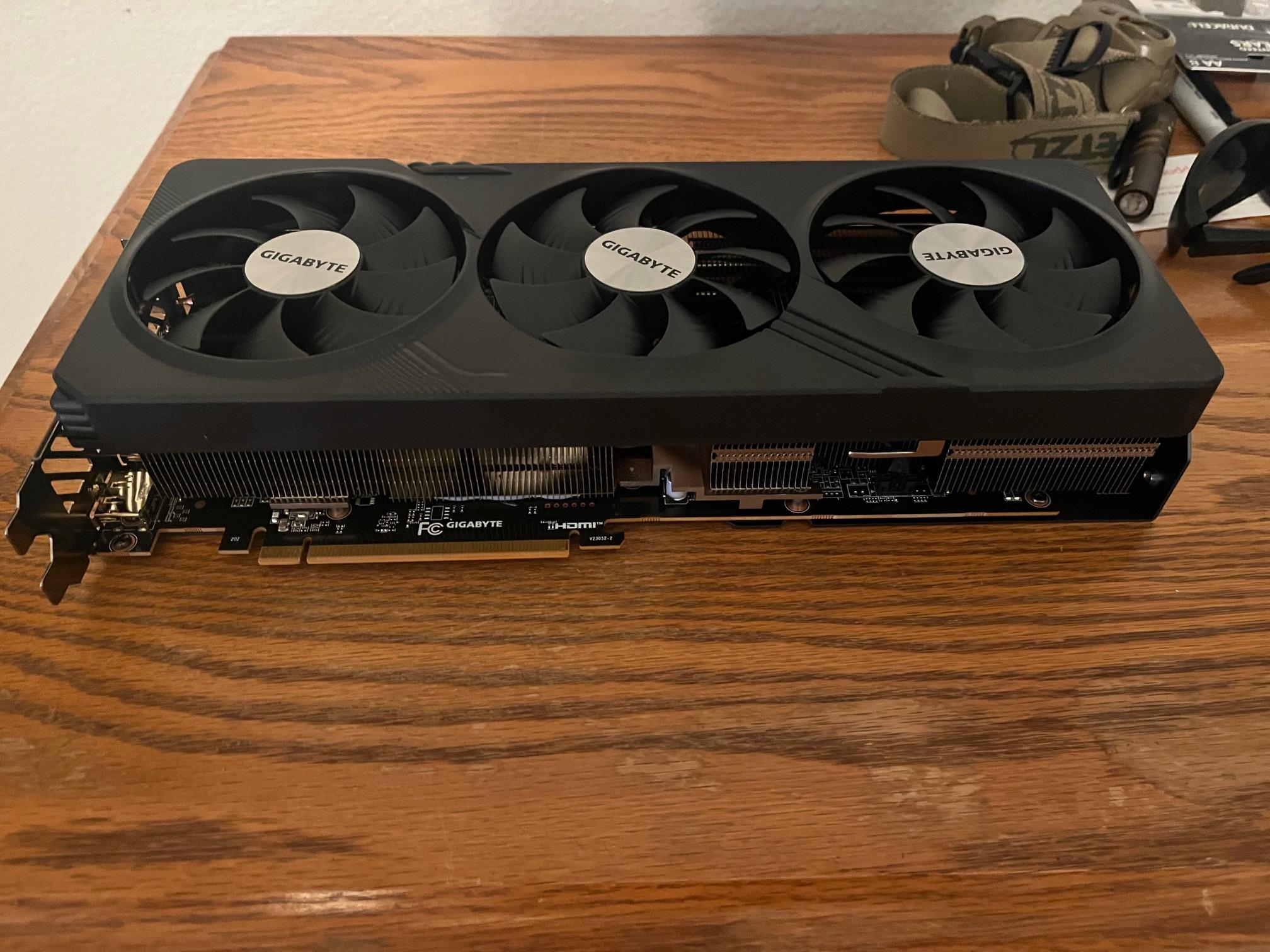❗SALE ❗Gigabyte RX 7800 XT – Barely Used – $500