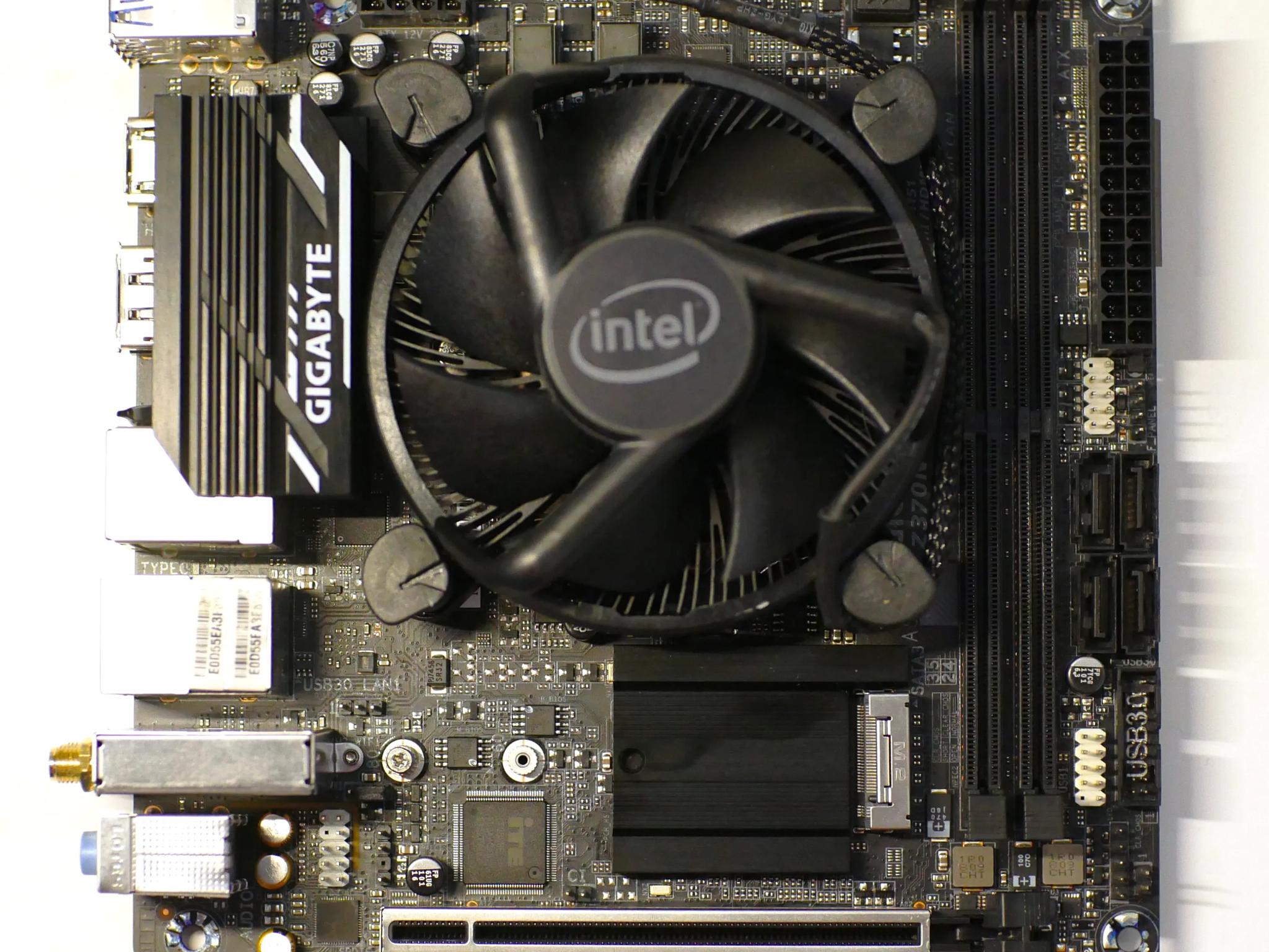 Gigabyte Z370n ITX WIFI Motherboard | I5 9400f | 32GB DDR4 crucial 3200MHz | one RAM slot is bad