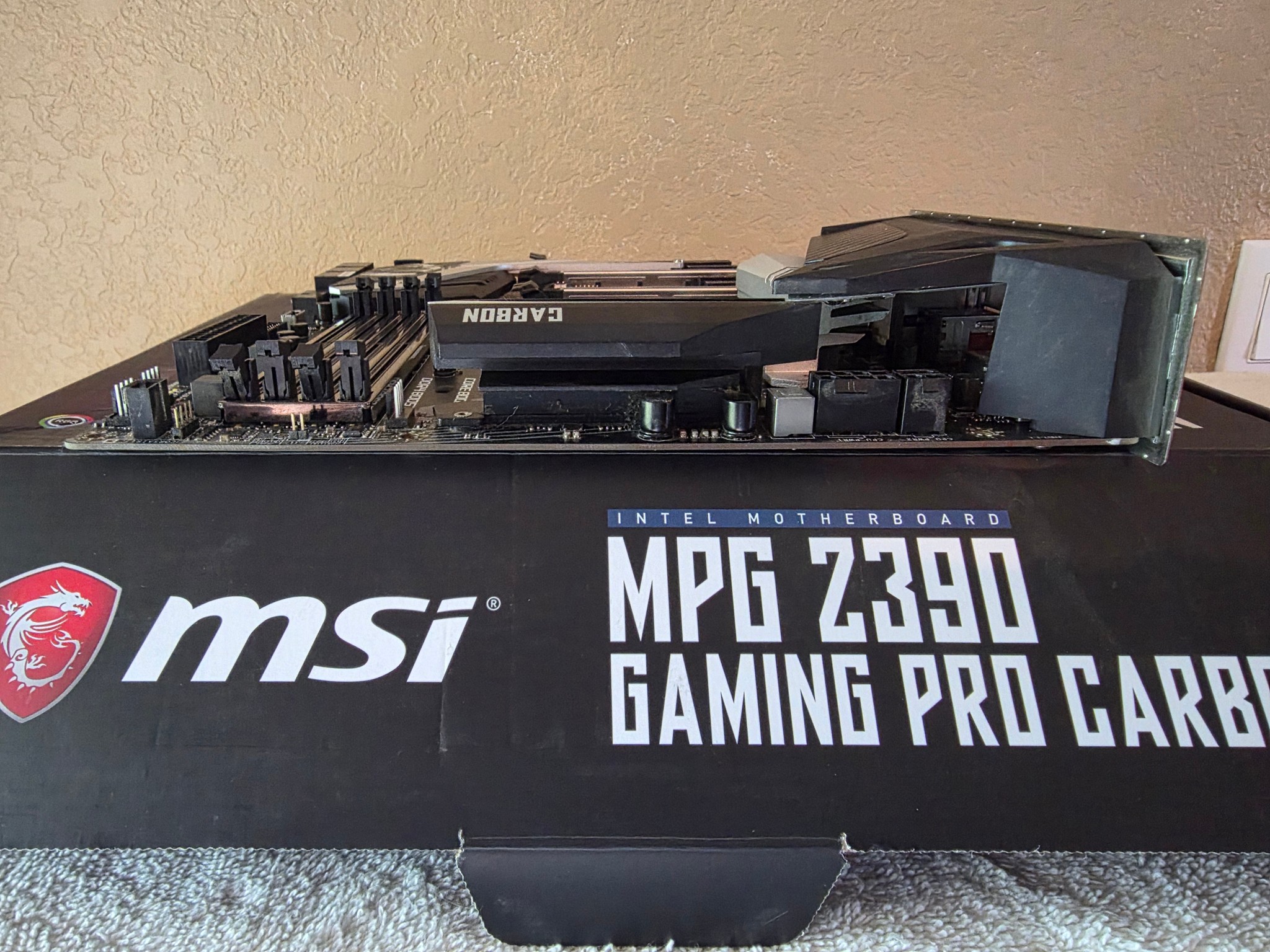 MPG Z390 GAMING PRO CARBON