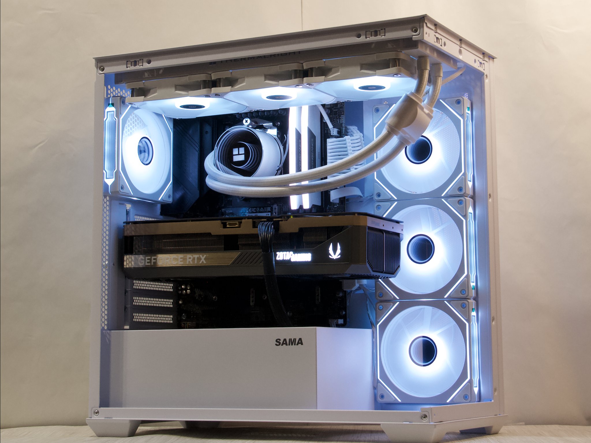 RTX 5070 Ti, Ryzen 7 7800X3D, 32GB DDR5, 2TB NVMe SSD, WiFi - High End 4K Gaming PC