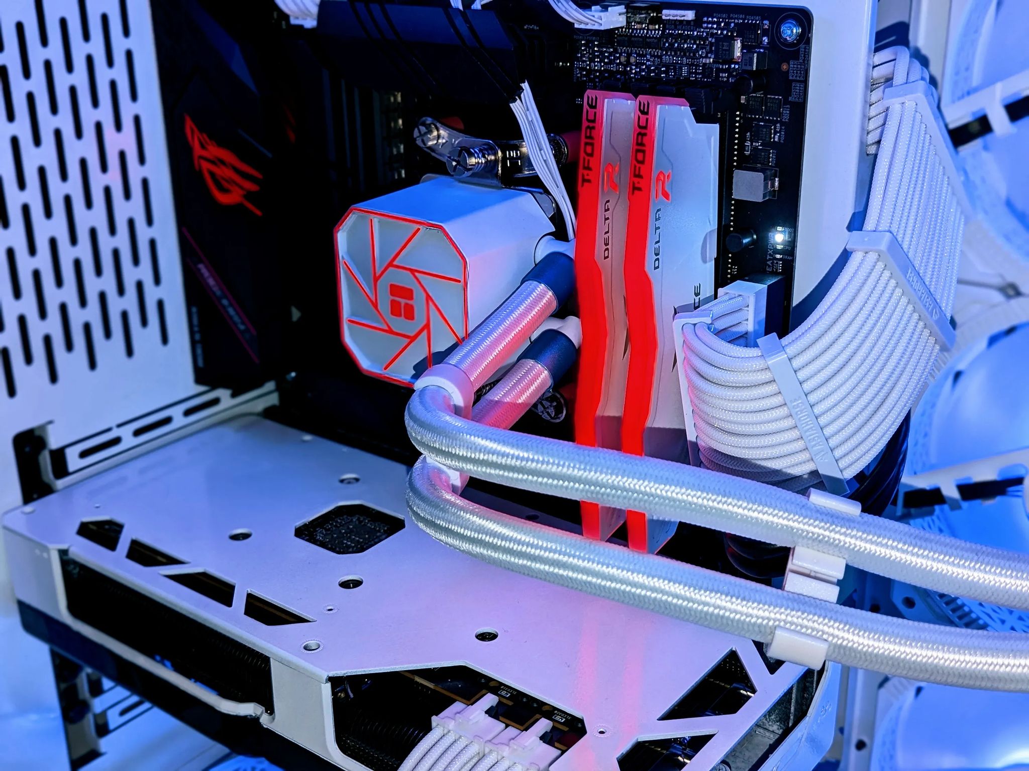 ⚪️⚫️🗯️”P0iSoN” 🗯️ (S:2/E:2)| Ryzen 7⚪️RX 7800 XT⚪️ 32GB RAM⚪️1TB NVMe PCIE⚪️Windows 11 Pro