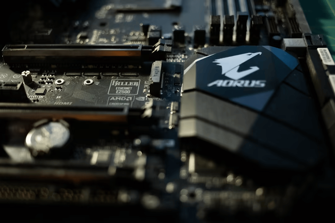 GIGABYTE GA-AX370-Gaming K7 AMD AM4 X370 ATX Motherboard with original box