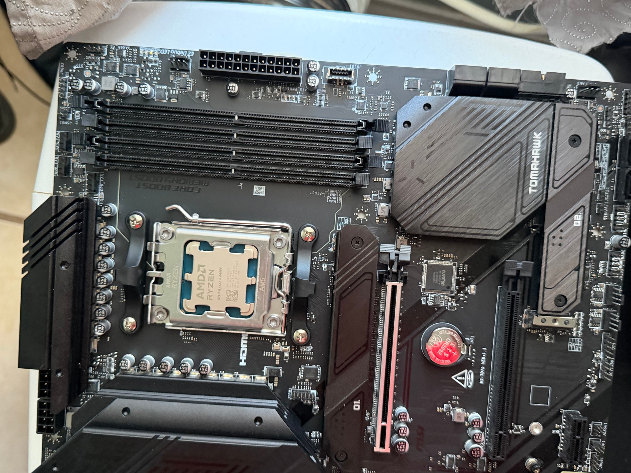 Msi b650 Tomahawk WiFi with Ryzen 5