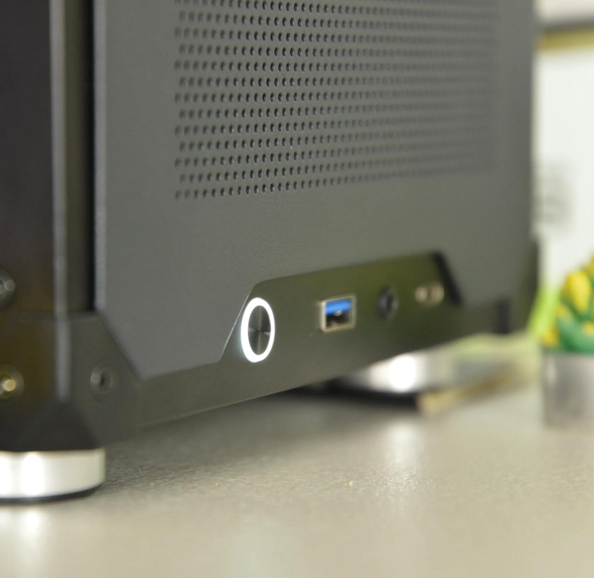 ⬛SFF⬛ | RX 580 4GB | INTEL i5 8400 | 16GB DDR4 RAM | 1TB NVME SSD | Game Box |