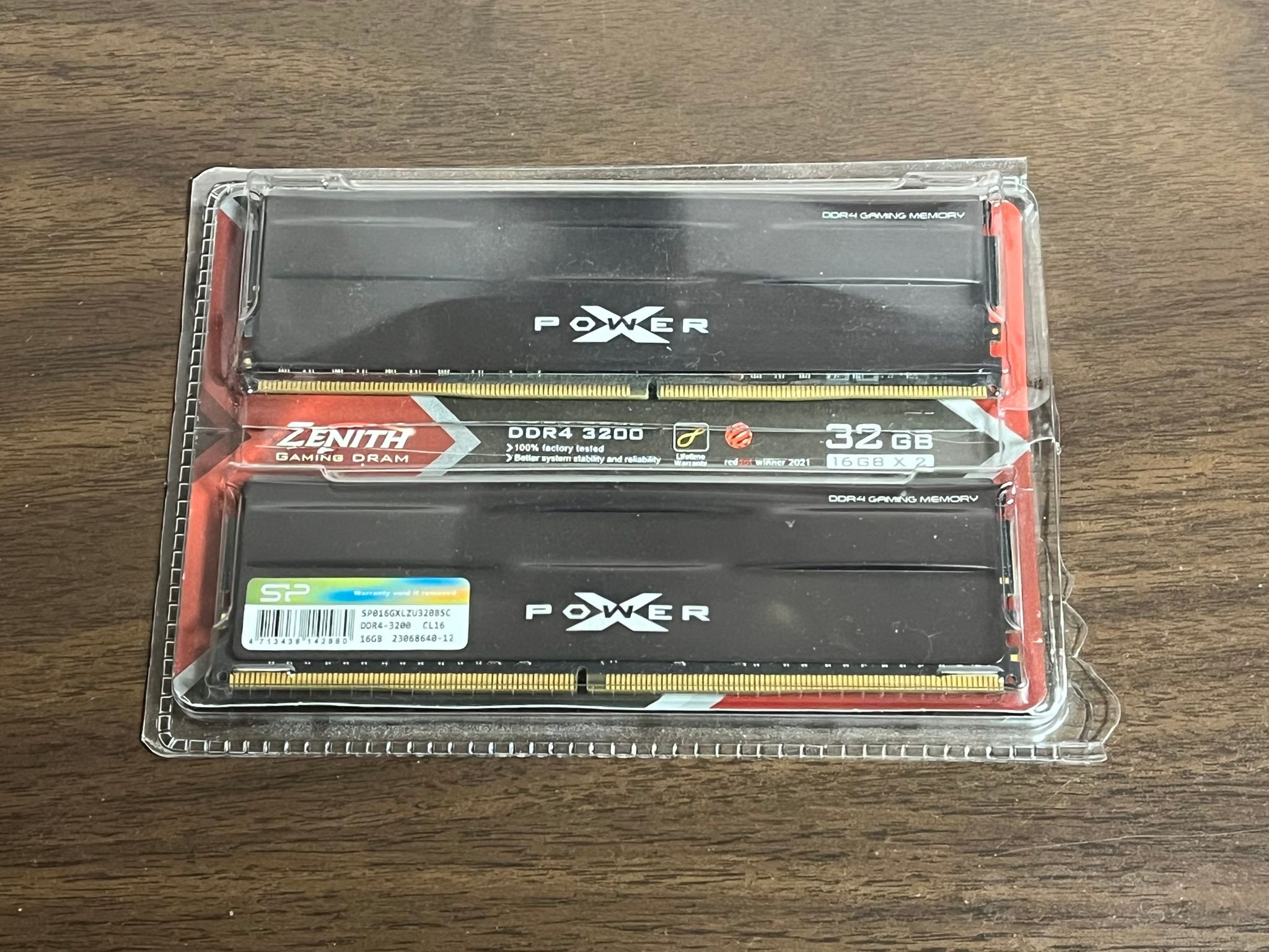 32GB (2x16GB) 3200MT/s CL 16 Low Profile DDR4 RAM