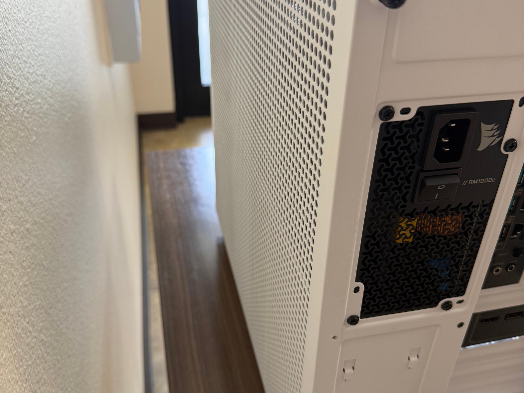 🤍 White Flagship Creator & Gaming PC | Ryzen 9 9950X3D | RTX 5080 Founders Edition | 64GB DDR5
