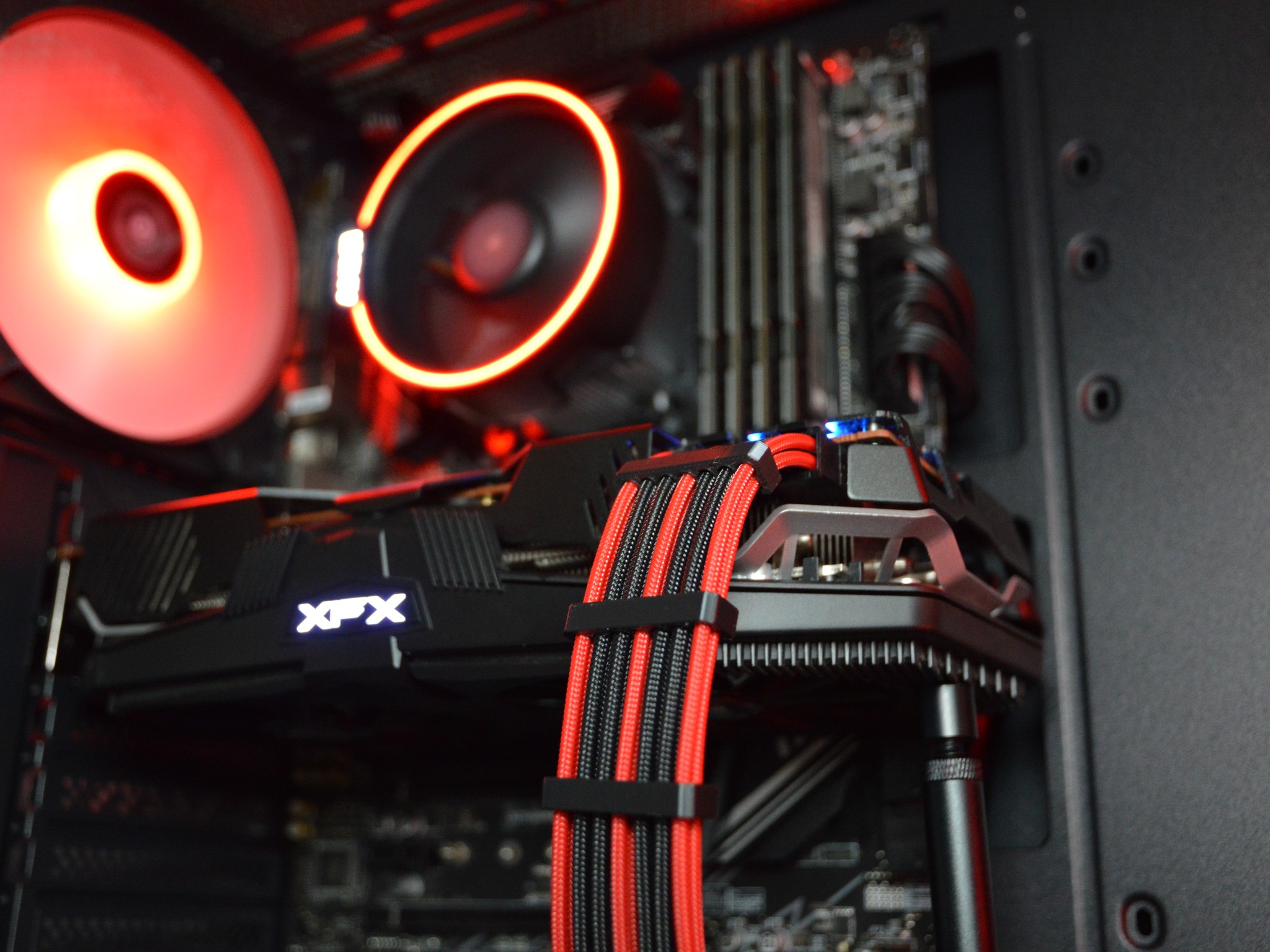 🔴👺 | RX 5700XT 8GB | RYZEN 7 2700 | 16GB DDR4 RAM | 1TB NVME SSD | Crimson Beast |