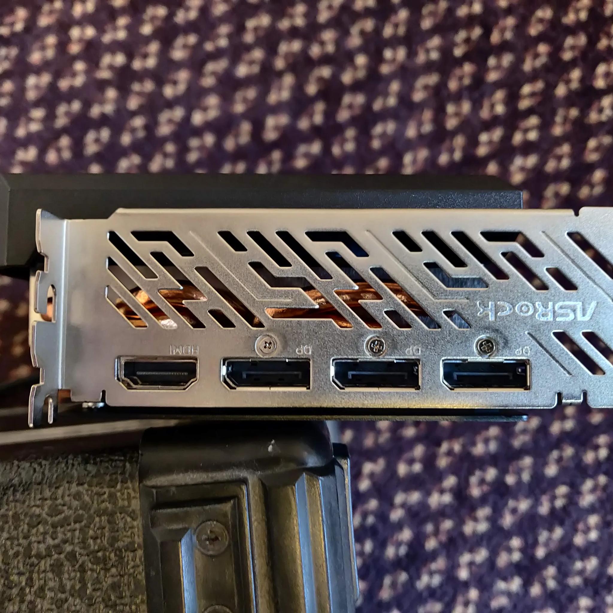 7800 XT ASRock Challenger Nearly New! SFF-friendly 267mm 16GB