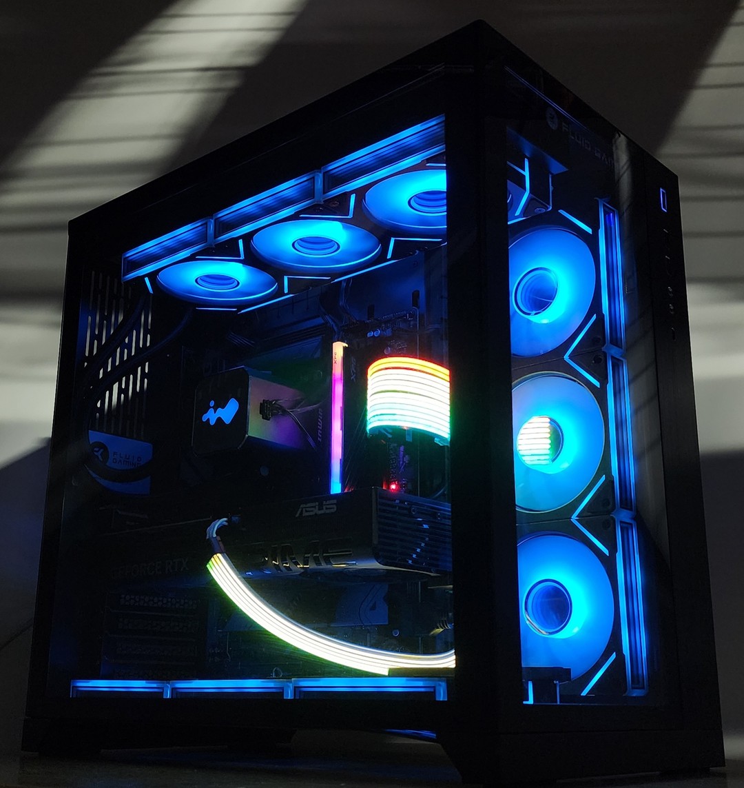 Gaming PC Ryzen 7 7800X3D 16GB RAM 1TB SSD RTX 5060 Ti 16GB