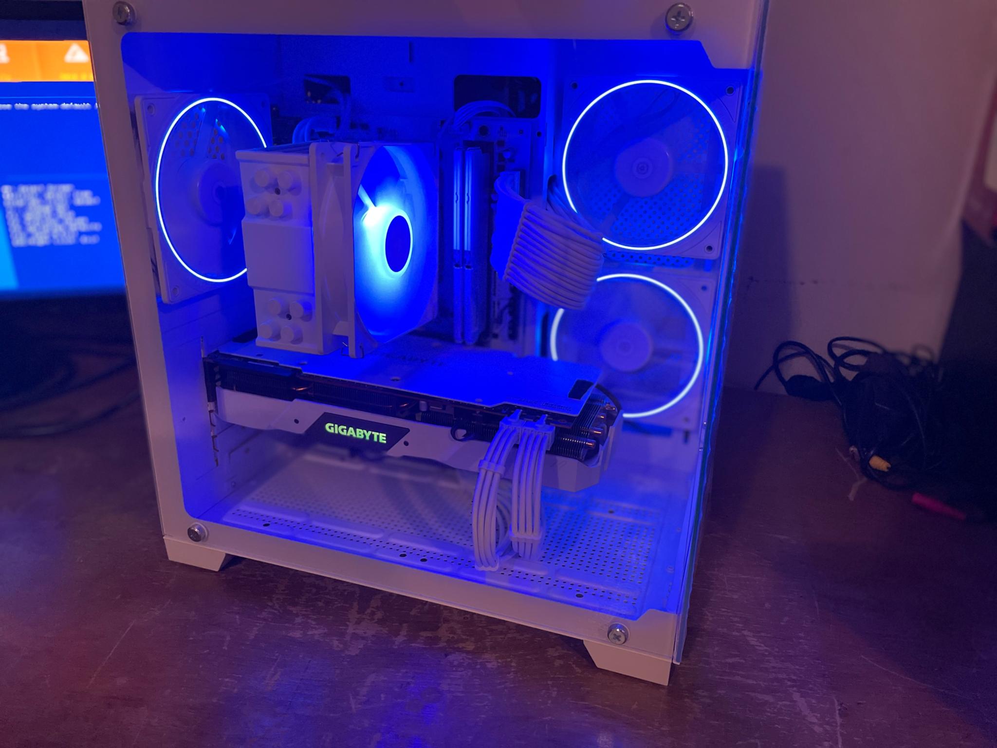 Ryzen 7| RTX 2070 Super| 32GB Ram| 1TB| WiFi
