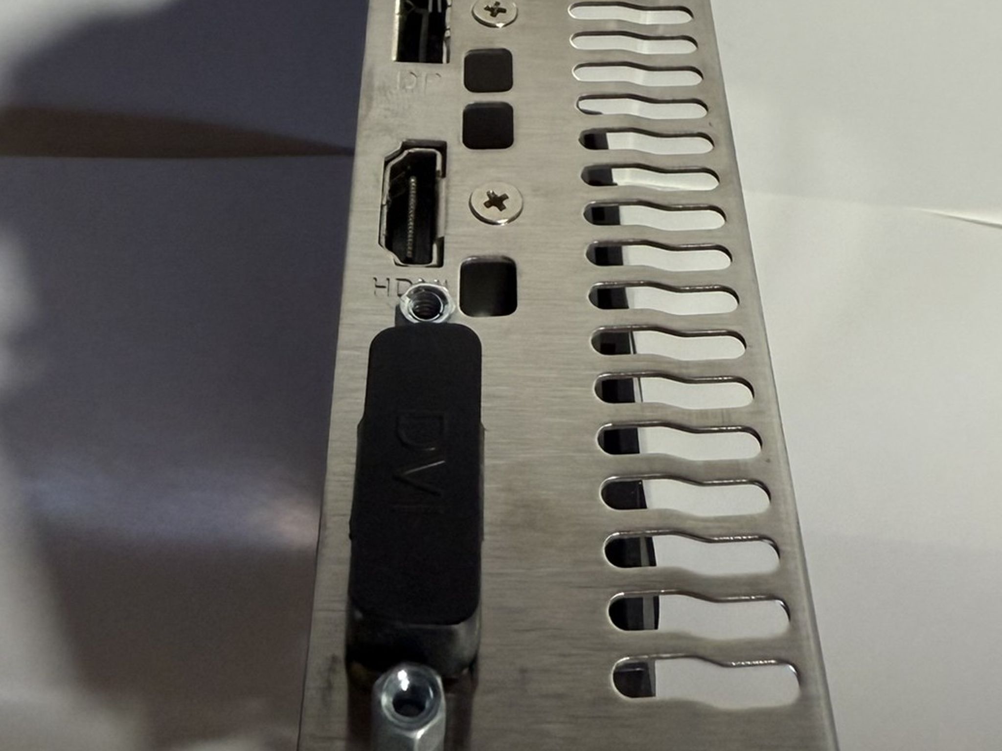 Great shape! ASUS Phoenix GTX 1650 4GB OC Edition