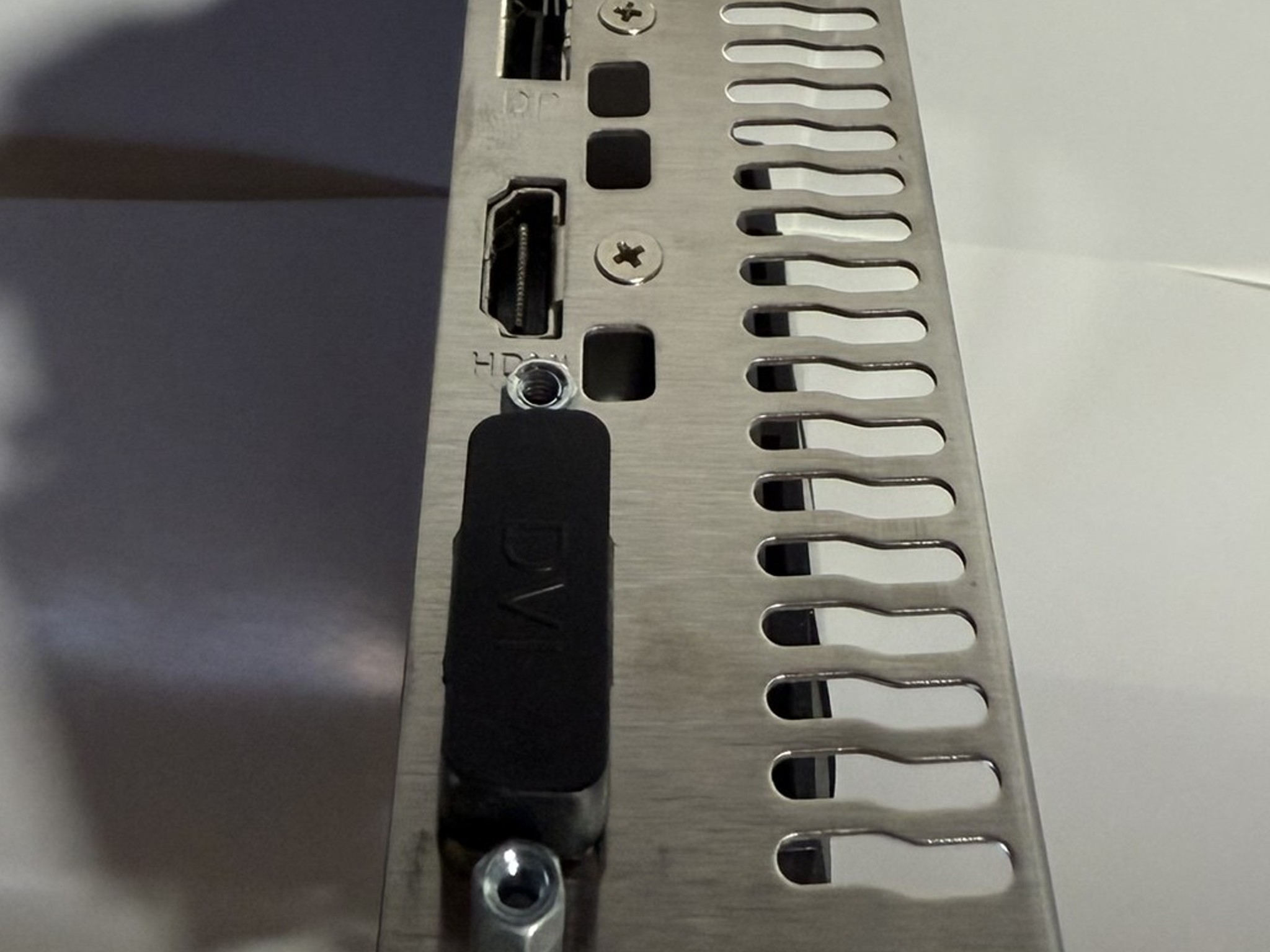 Great shape! ASUS Phoenix GTX 1650 4GB OC Edition