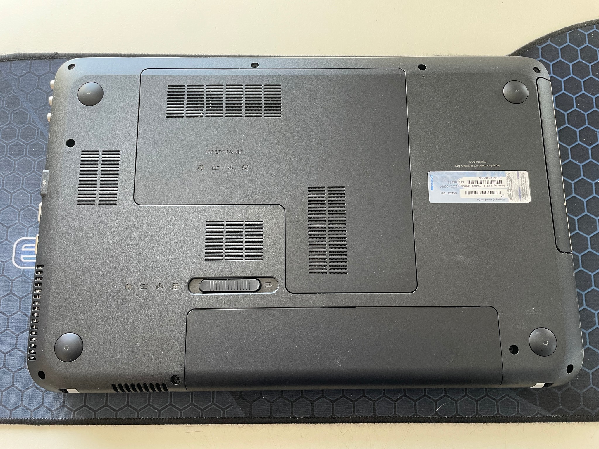 HP Pavilion dv6 (8GB RAM)