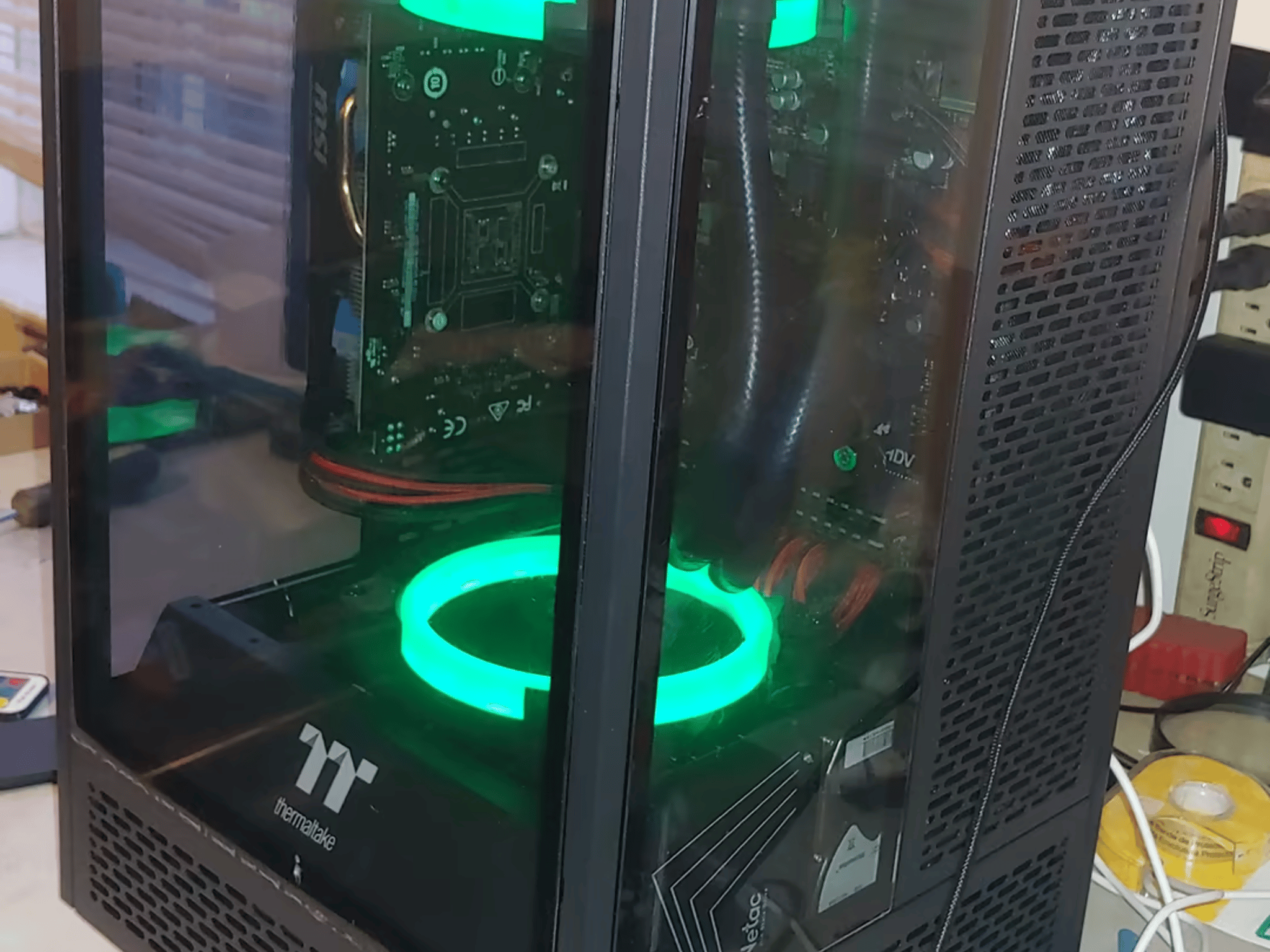 Mini ITX GTX 1650 256SSD 2TB HD Water Cooled Thermaltake Tower 100