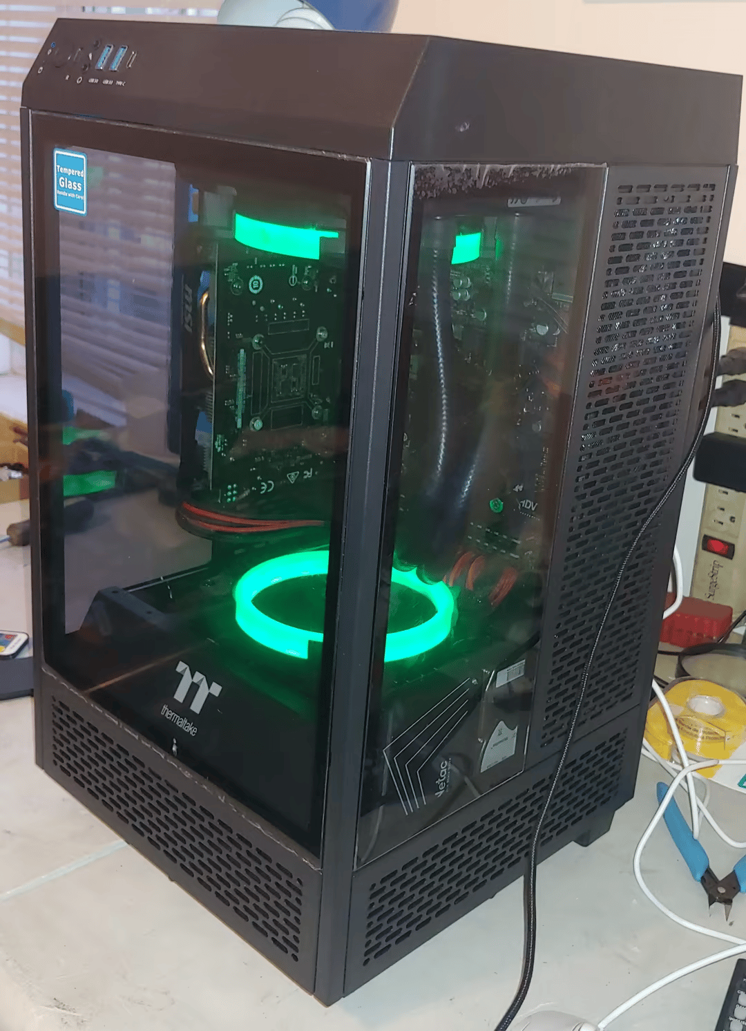 Mini ITX GTX 1650 256SSD 2TB HD Water Cooled Thermaltake Tower 100