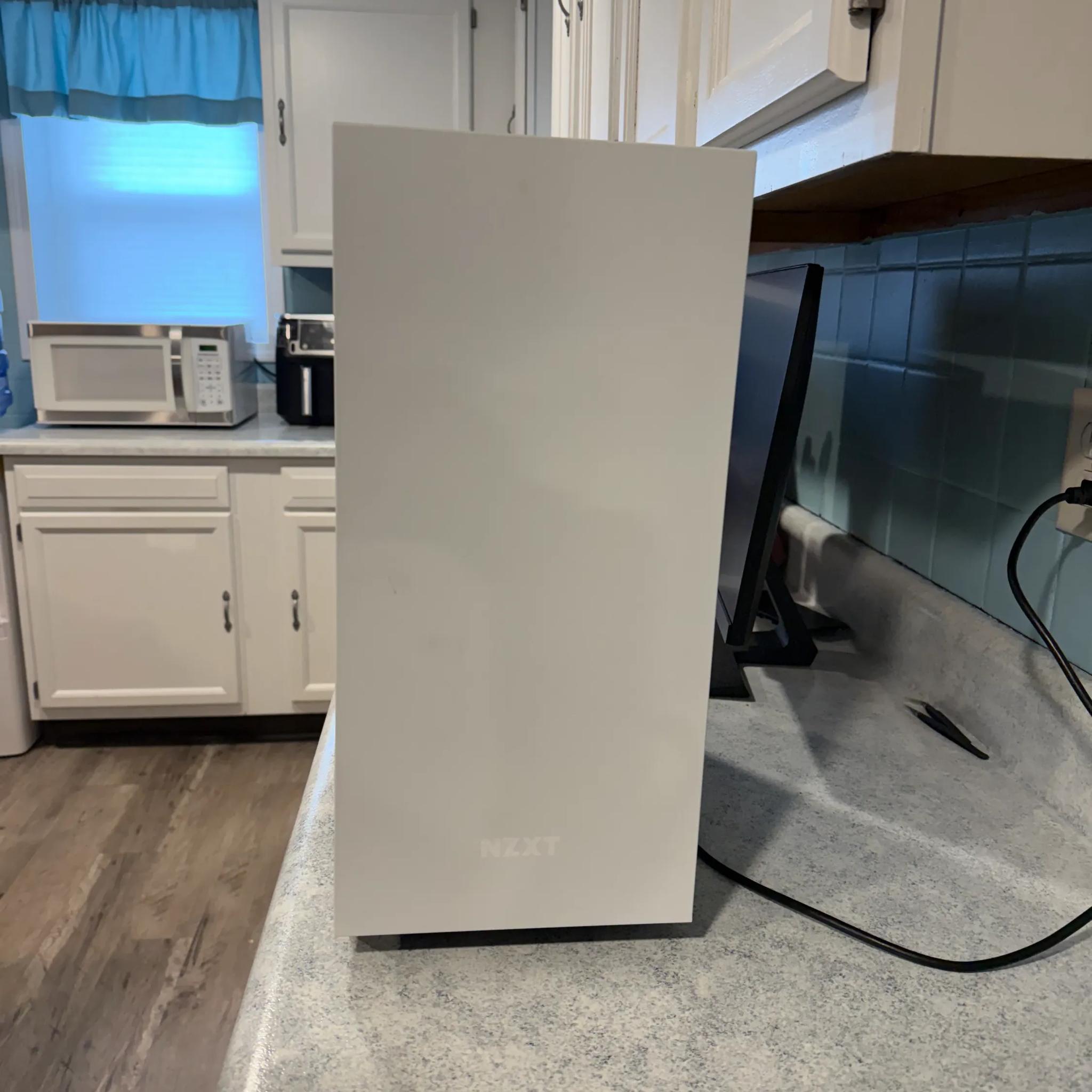 Gaming PC – RX 580, Ryzen 5, 16GB RAM, SSD, Win 11 Pro – Read Description