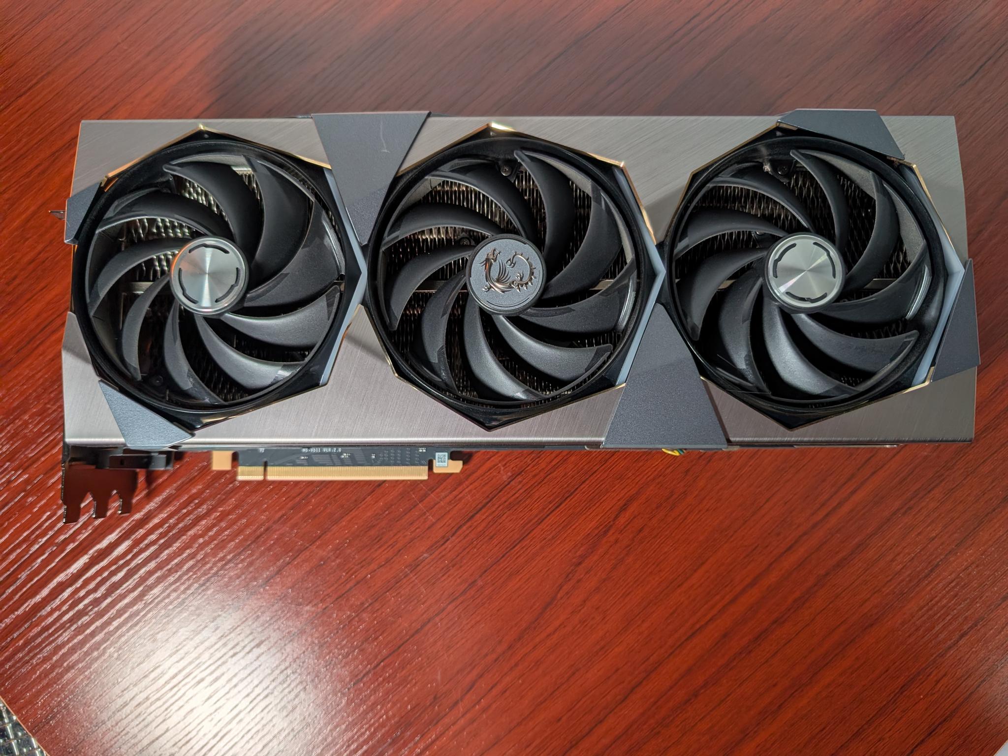 MSI SUPRIM X GeForce RTX 4080 SUPER