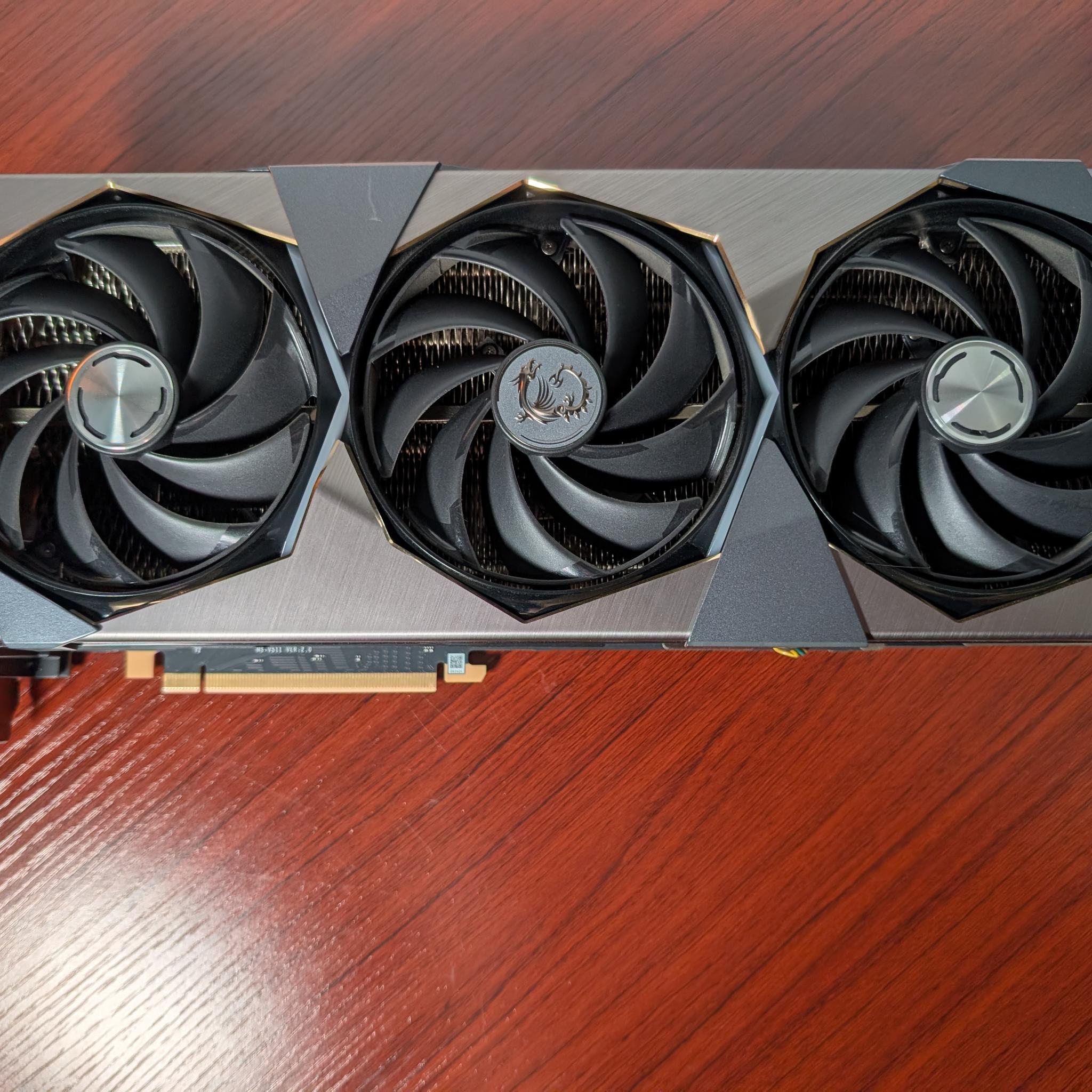 MSI SUPRIM X GeForce RTX 4080 SUPER