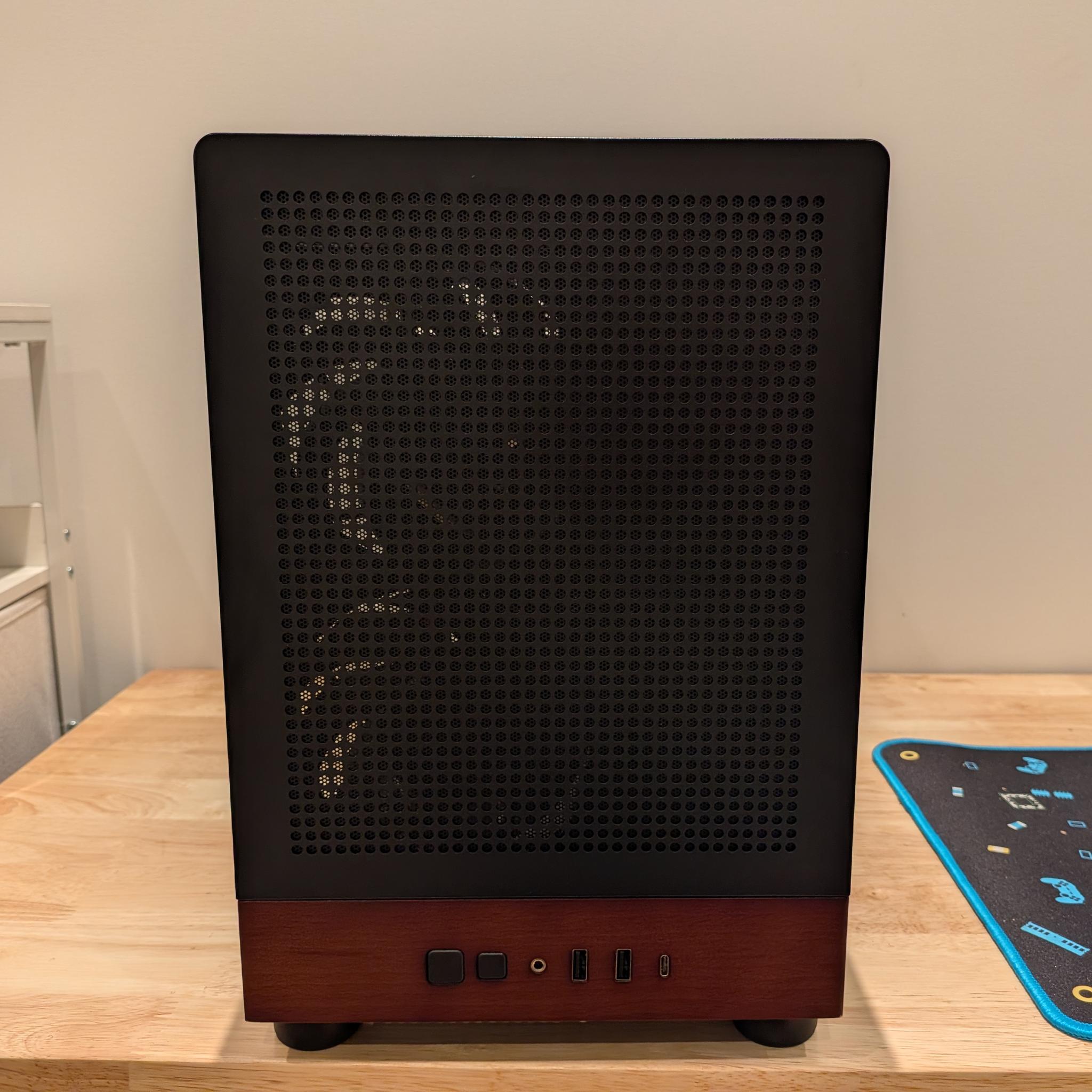 1440p Forest Blackout - RTX 5070, Ryzen 5 7600X3D, 32 GB DDR5 RAM, 2 TB Gen 4 NVME