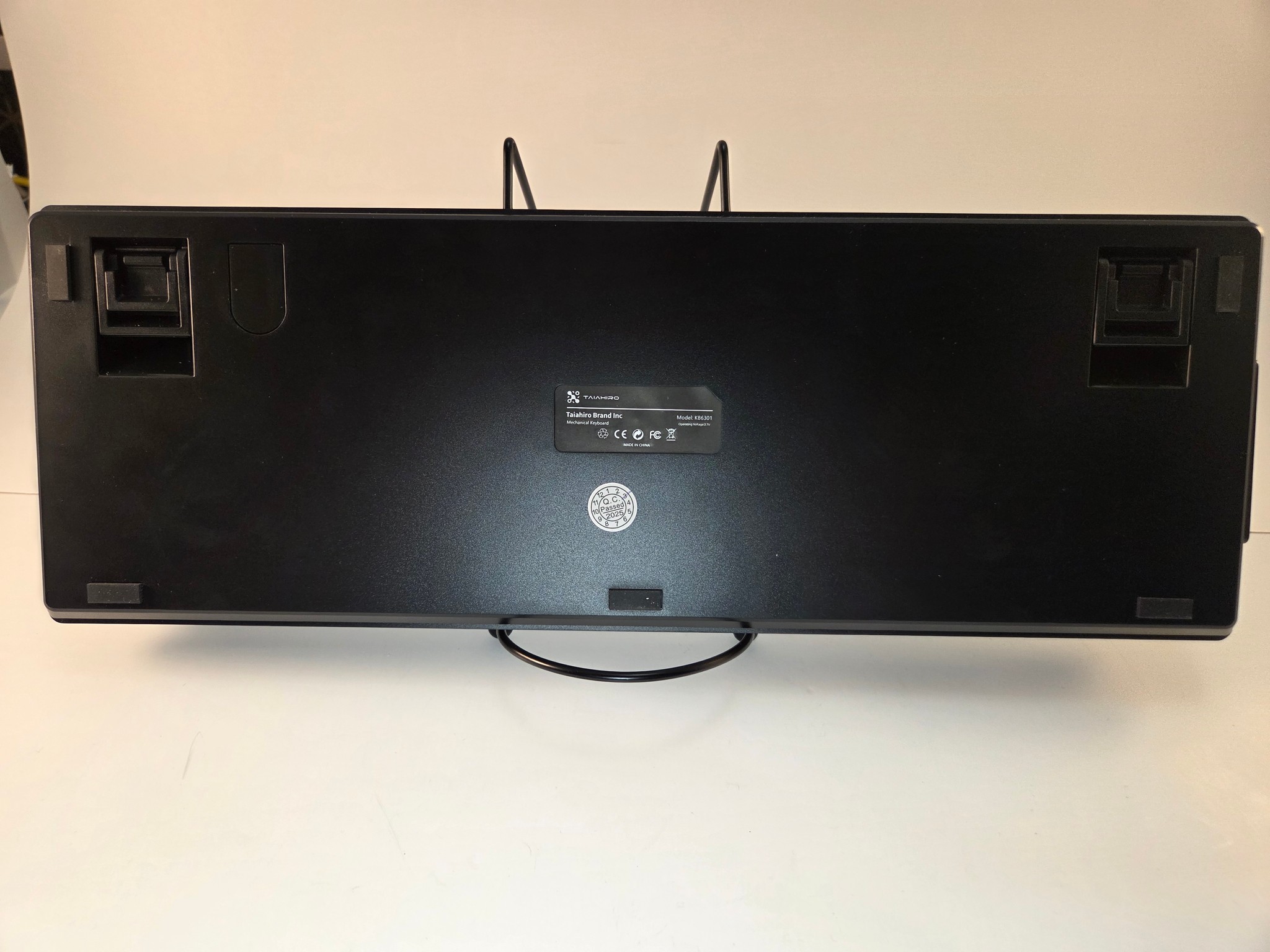 Taiahiro Mechanical Keyboard and Mouse Set 98% Layout w/ RGB